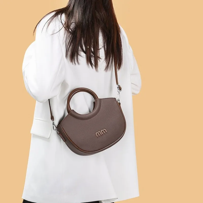 Polished Practical Designer Diaper Bag For Women Luxury Leather Tote Elegant Crossbody Bag Stylish Daily
Polished Practical Designer Diaper Bag For Women Luxury Leather Tote Elegant Crossbody Bag Stylish Daily