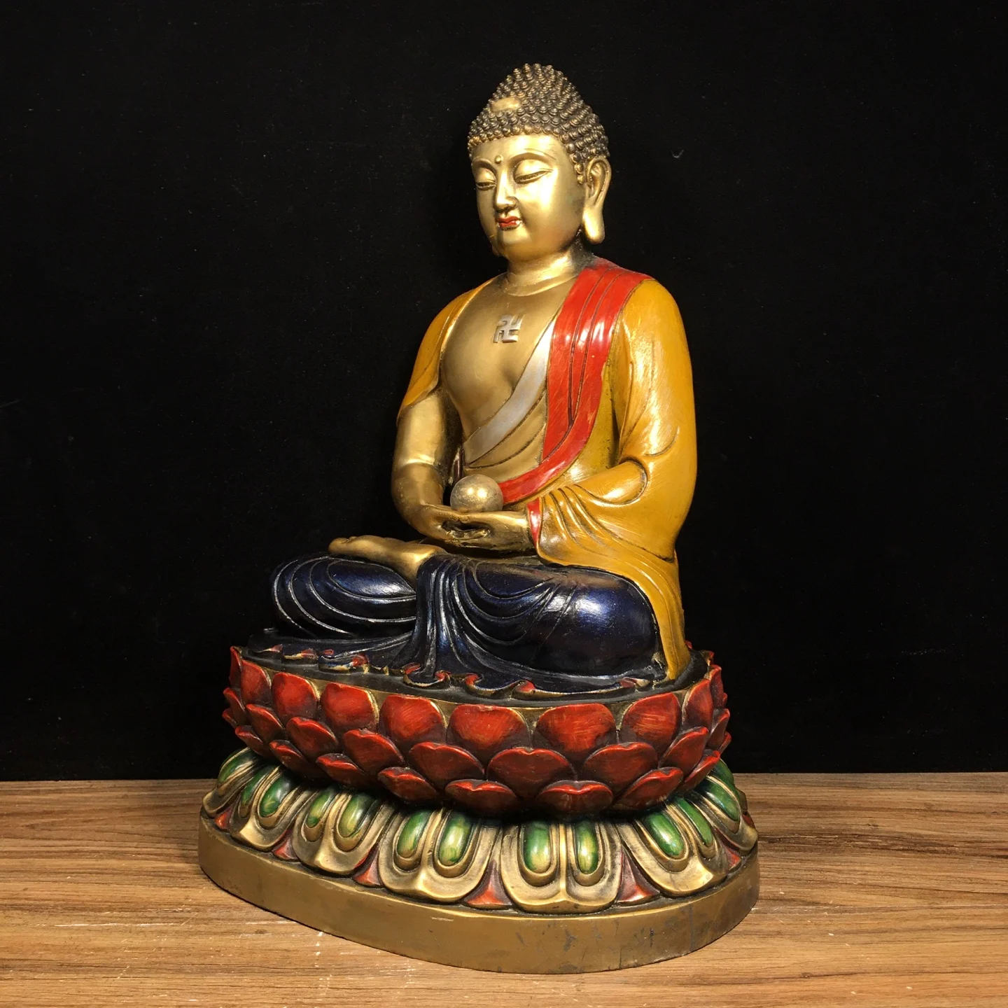 12"Tibetan Temple Collection Old Bronze Painted Buddha Pagoda Shakyamuni Sitting Buddha Lotus Terrace Worship Hall Town house 
12"Tibetan Temple Collection Old Bronze Painted Buddha Pagoda Shakyamuni Sitting Buddha Lotus Terrace Worship Hall Town house