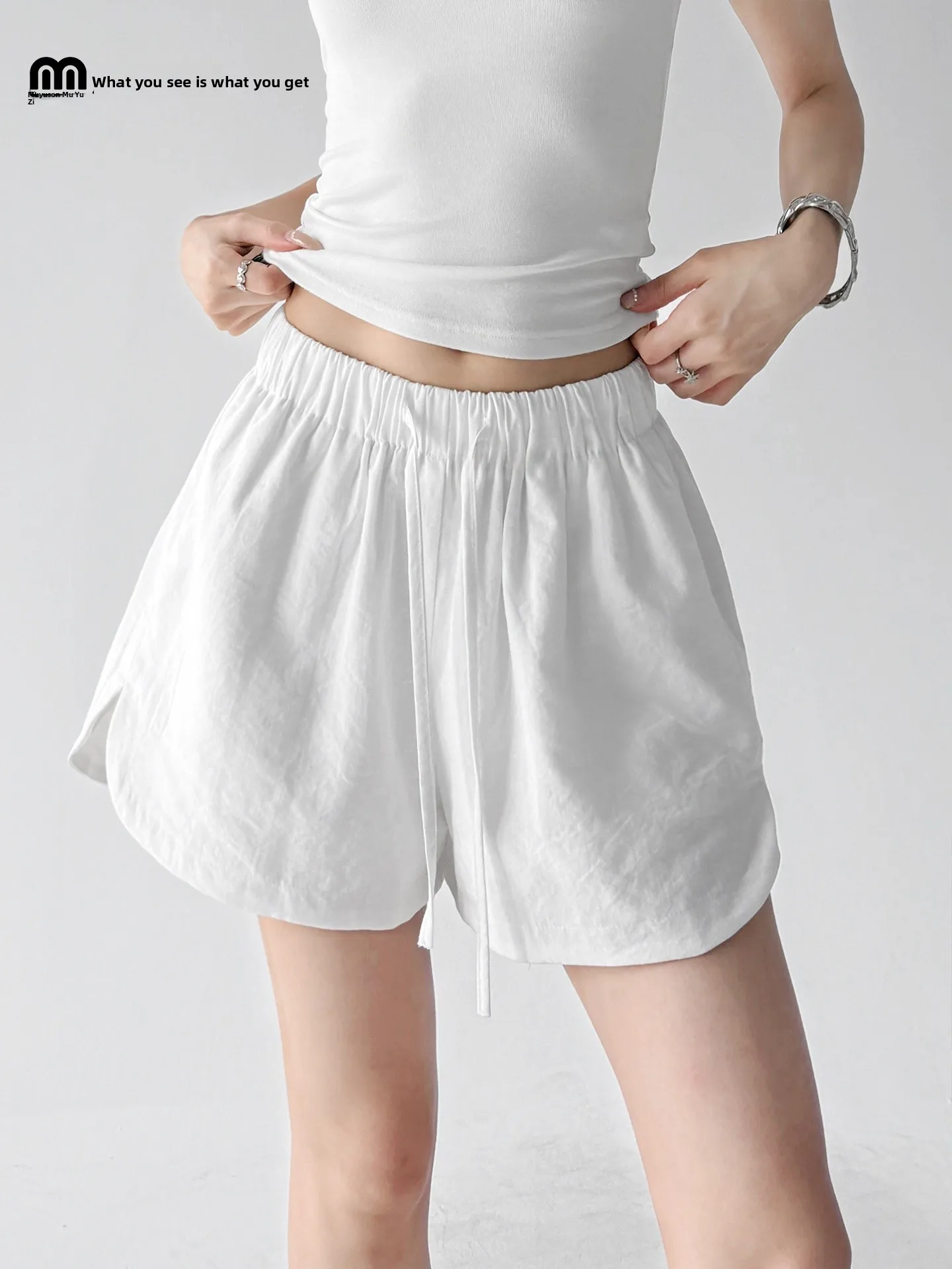 White Sports Shorts Women's Summer 2026 Loose A-Line Running Casual Three-Quarter Length Pants Outerwear Fashion Trend
White Sports Shorts Women's Summer 2026 Loose A-Line Running Casual Three-Quarter Length Pants Outerwear Fashion Trend