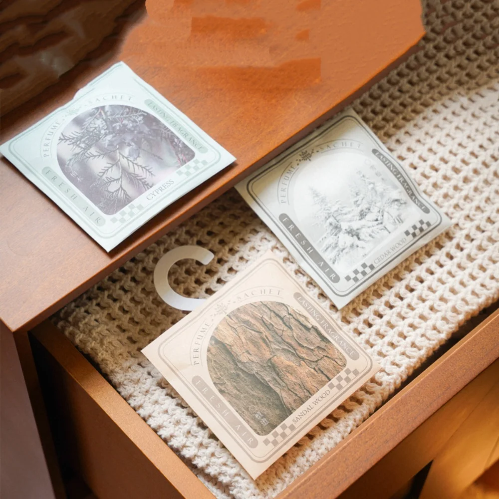 3PCS Hanging Wardrobe Fragrance Bag , Special Deodorizing Tool For Clothes, Shoe Cabinet Storage Sachet
3PCS Hanging Wardrobe Fragrance Bag , Special Deodorizing Tool For Clothes, Shoe Cabinet Storage Sachet