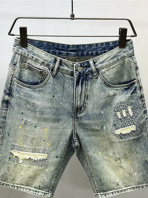 Men's Ripped Denim Shorts Embroidered Patchwork Vintage Light Wash Elastic Comfortable Casual Five-Quarter Length Pants
Men's Ripped Denim Shorts Embroidered Patchwork Vintage Light Wash Elastic Comfortable Casual Five-Quarter Length Pants