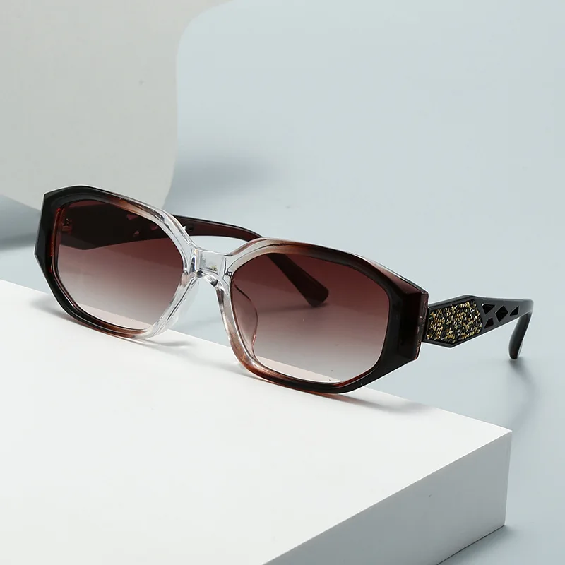 2025 New Personalized Women's Luxury Versatile Casual Sunglasses Fashionable Small Frame Sunscreen Sunglasses Retro Glasses
2025 New Personalized Women's Luxury Versatile Casual Sunglasses Fashionable Small Frame Sunscreen Sunglasses Retro Glasses