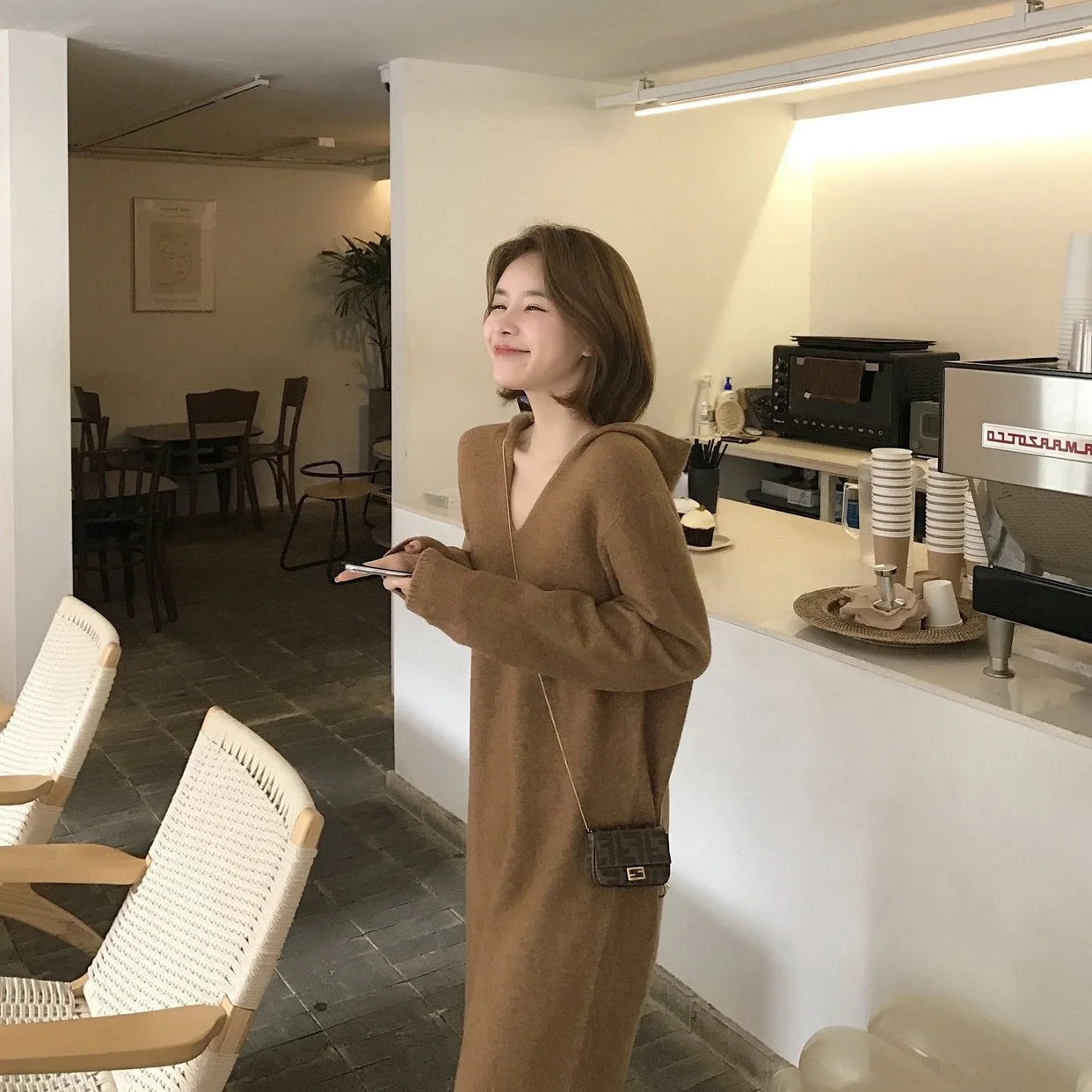 Pure cashmere hooded sweater in long women's knee-length knitted dress split new style
Pure cashmere hooded sweater in long women's knee-length knitted dress split new style