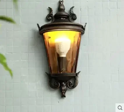 European outdoor waterproof balcony light courtyard aisle corridor lights retro wind wall lamp
European outdoor waterproof balcony light courtyard aisle corridor lights retro wind wall lamp