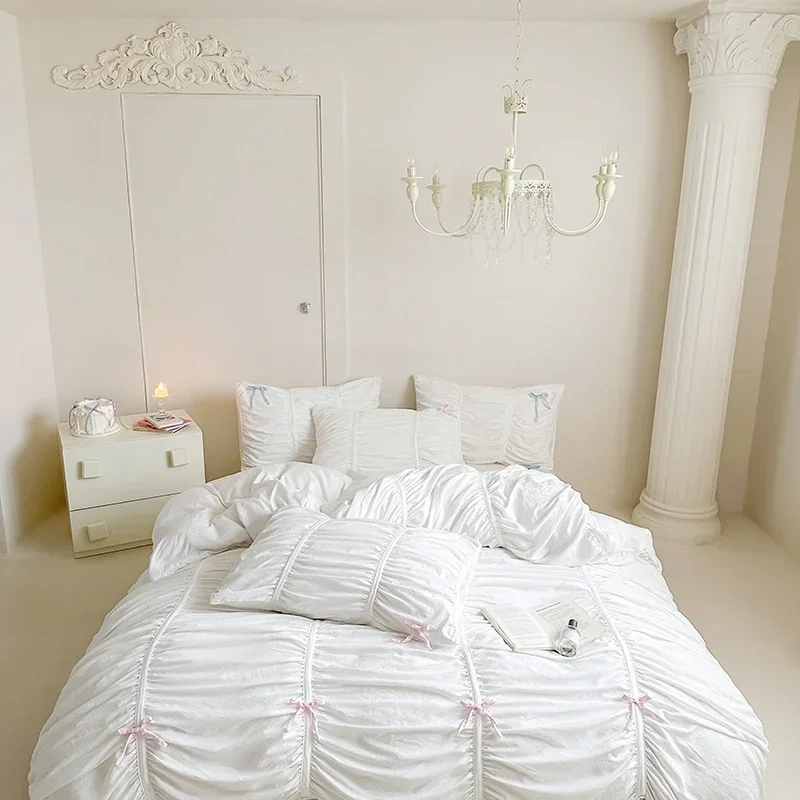 Ruffles Pleated White Duvet Cover Set Double Queen King Twin Cotton Microfiber Bedding Set Flat/Fitted Sheet Pillowcases
Ruffles Pleated White Duvet Cover Set Double Queen King Twin Cotton Microfiber Bedding Set Flat/Fitted Sheet Pillowcases