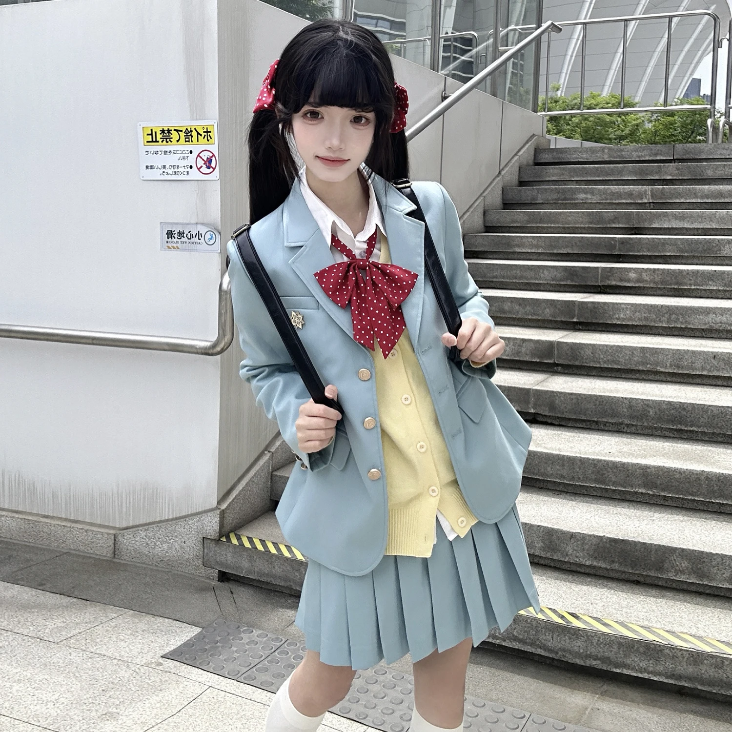 New Arrival Green Three-Button Suit Set College Style Jk Uniform Skirt And Blouse Set Long Sleeve Women's Business Wear
New Arrival Green Three-Button Suit Set College Style Jk Uniform Skirt And Blouse Set Long Sleeve Women's Business Wear