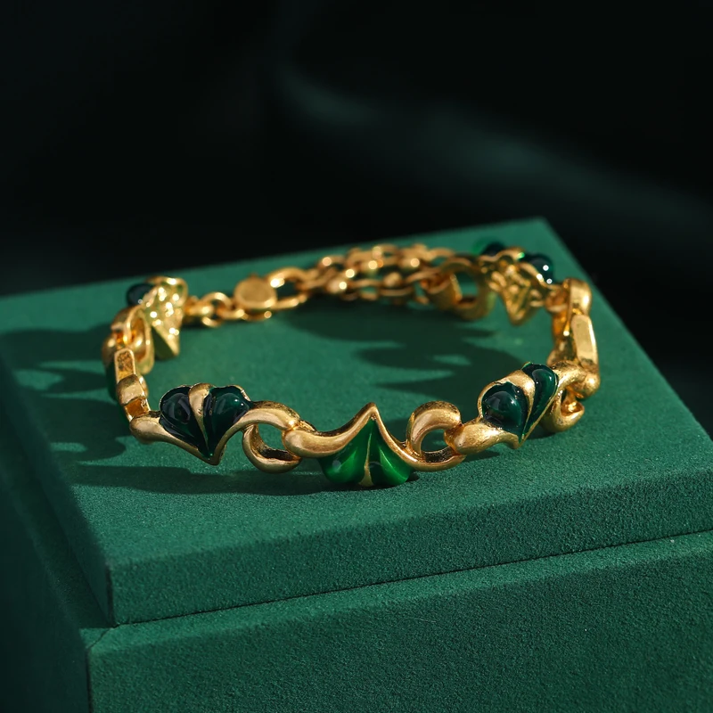 Vintage Heart Green Charm Bracelets Gold Color Natural Stone Woman High Brand Designer Jewelry 2026 New Elegant Gift Accessories
Vintage Heart Green Charm Bracelets Gold Color Natural Stone Woman High Brand Designer Jewelry 2026 New Elegant Gift Accessories