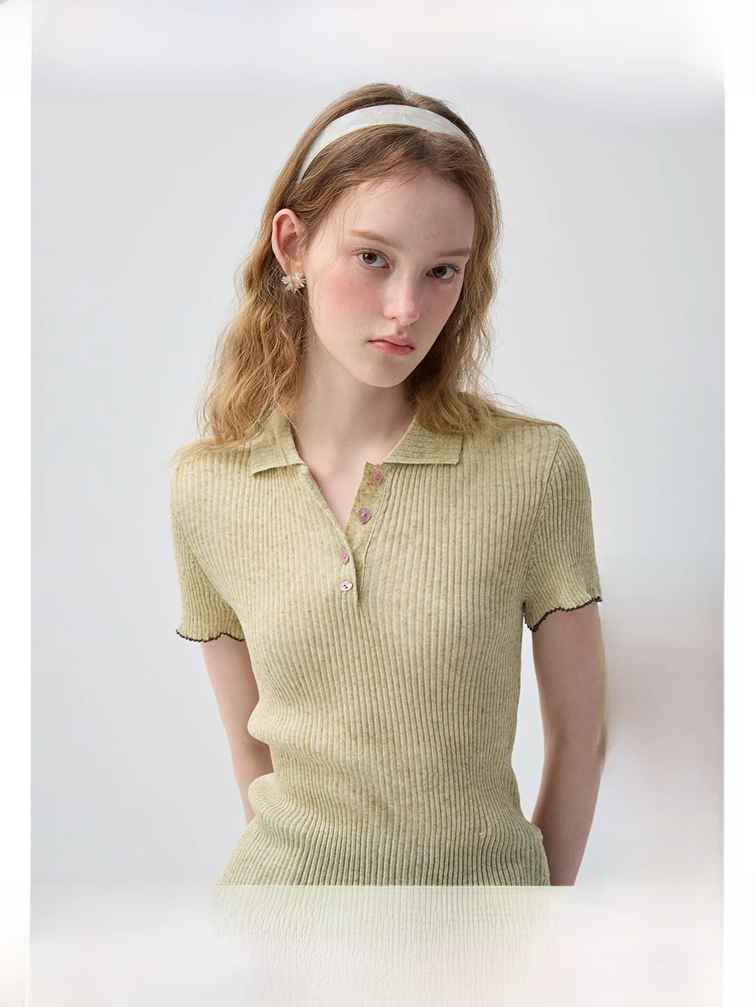Vega Chang Knitted Sweater 2026 Summer New Korean Style Atmosphere Sense Knitted Shirt Loose Moss Lemon Yellow Commute Wind
Vega Chang Knitted Sweater 2026 Summer New Korean Style Atmosphere Sense Knitted Shirt Loose Moss Lemon Yellow Commute Wind