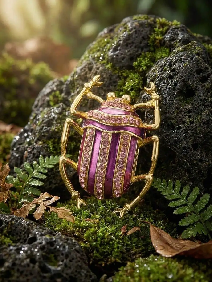 Enamel Rhinestone Beetle Brooch Unisex Casual Party Jewelry Pin Accessory
Enamel Rhinestone Beetle Brooch Unisex Casual Party Jewelry Pin Accessory