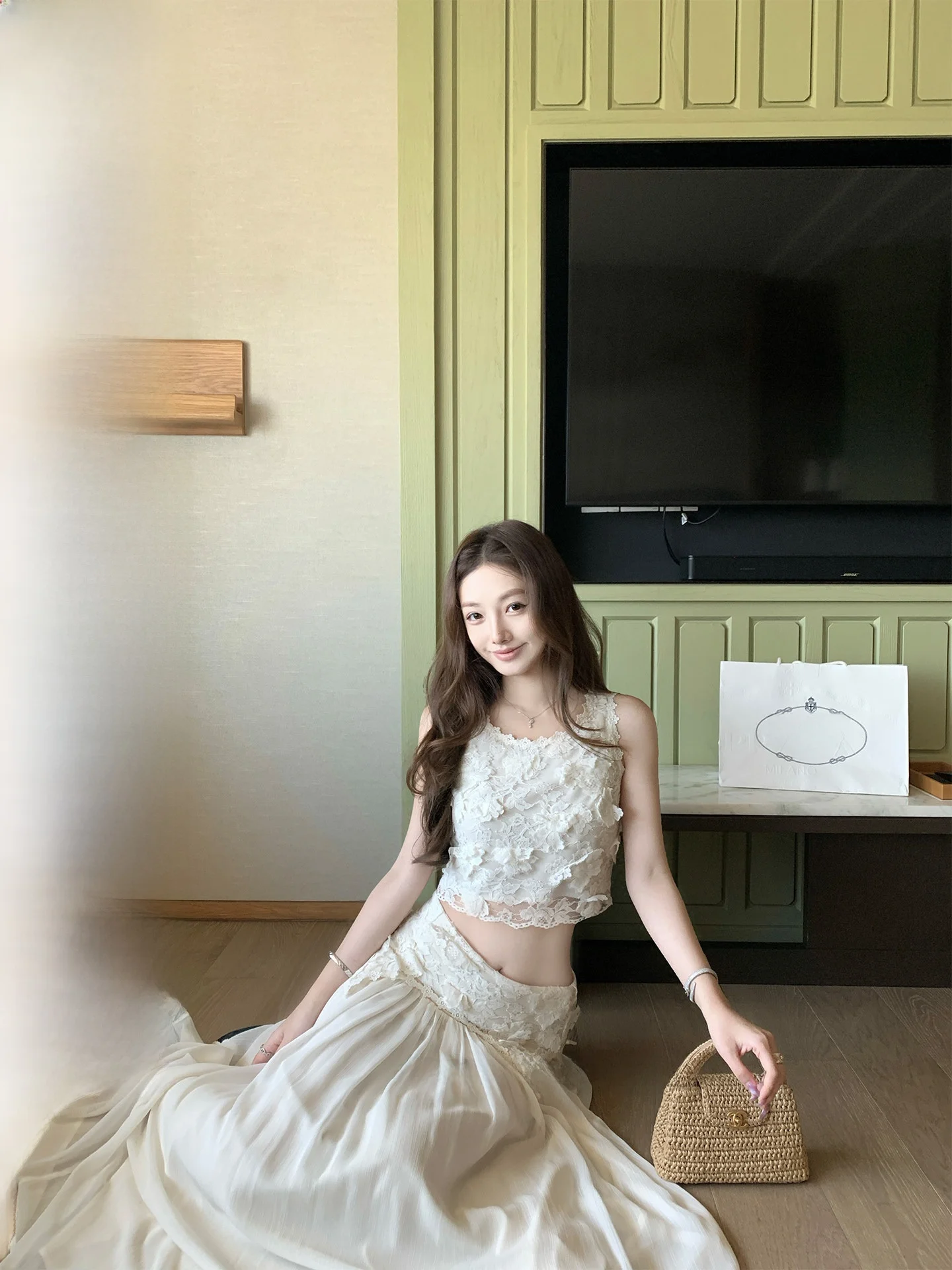 Delicate Lace Embroidery Vest Top And Skirt Set Women's Fashion Spring Cotton Blend Two-Piece Outfit Elegant Girl's Ensemble
Delicate Lace Embroidery Vest Top And Skirt Set Women's Fashion Spring Cotton Blend Two-Piece Outfit Elegant Girl's Ensemble