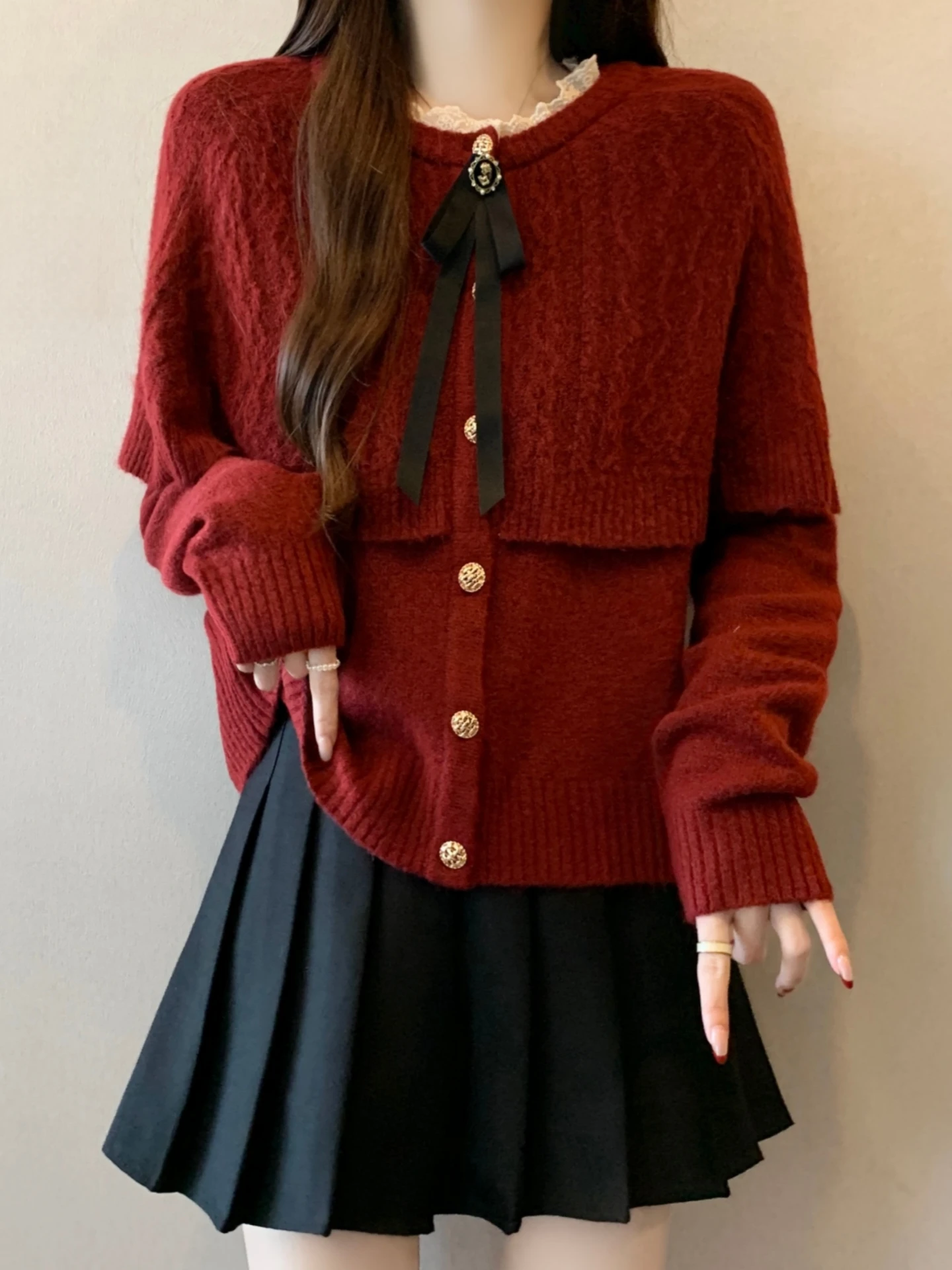 Red Fashionable Knitted Cowl Neck Sweater Women's Spring Autumn Large Size Casual Straight Cut Knot Detail Top
Red Fashionable Knitted Cowl Neck Sweater Women's Spring Autumn Large Size Casual Straight Cut Knot Detail Top