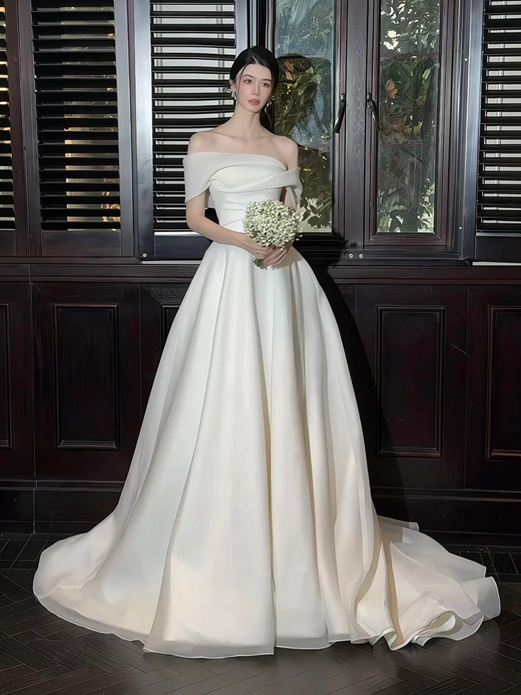 Ele Simple Bridal Gown One oulder Lightweight Outdoor Wedding Dr Floor Length Train Korean Sle Bridal Dr
Ele Simple Bridal Gown One oulder Lightweight Outdoor Wedding Dr Floor Length Train Korean Sle Bridal Dr