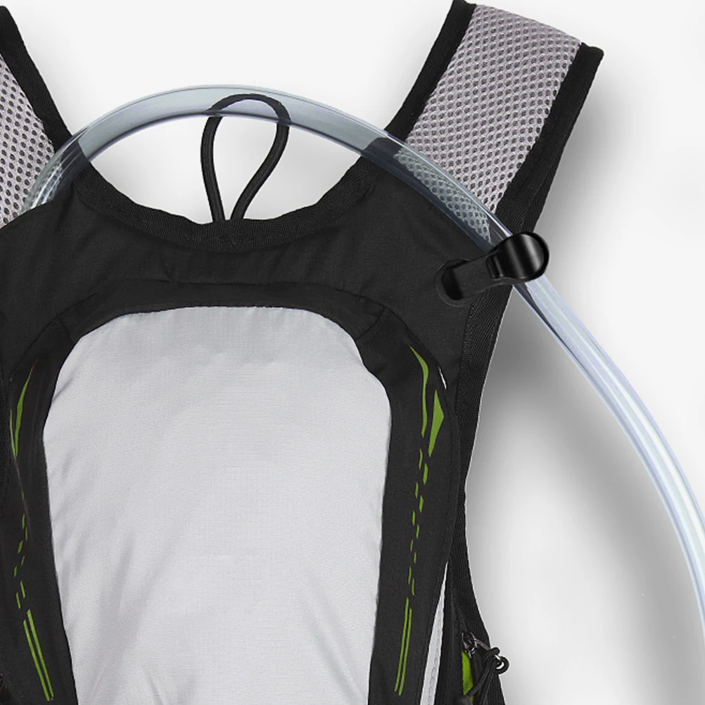 4pcs Water Straw Clip Automatic Locking Hydration Bag Clip Magnetic Tube Holder for Cycling Hiking Outdoor Hydration Pack
4pcs Water Straw Clip Automatic Locking Hydration Bag Clip Magnetic Tube Holder for Cycling Hiking Outdoor Hydration Pack