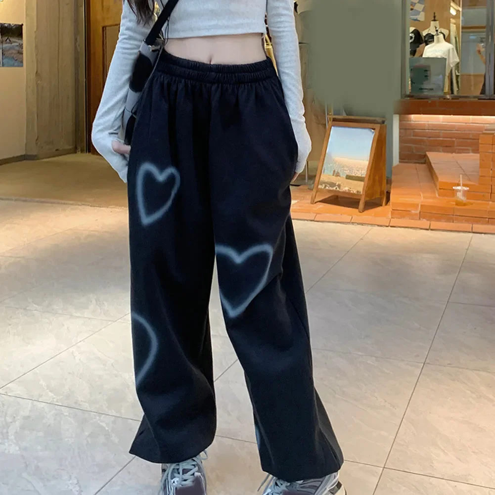 Heart Shape Shorts High Waist Sports Pants Cargo Style Elastic Stretch Fashionable Look Loose Fit All Season Wear
Heart Shape Shorts High Waist Sports Pants Cargo Style Elastic Stretch Fashionable Look Loose Fit All Season Wear