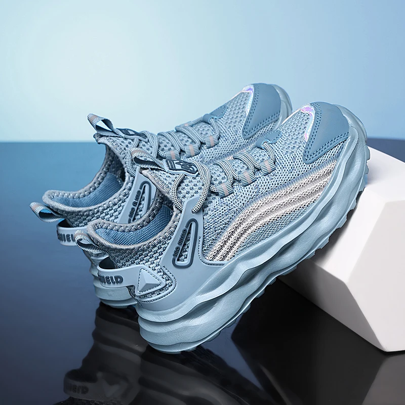 Новая осенняя детская спортивная обувь с мягкой подкладкой, уличная противоскользящая устойчивая обувь для бега, универсальная повседневная обувь для кампуса
Новая осенняя детская спортивная обувь с мягкой подкладкой, уличная противоскользящая устойчивая обувь для бега, универсальная повседневная обувь для кампуса