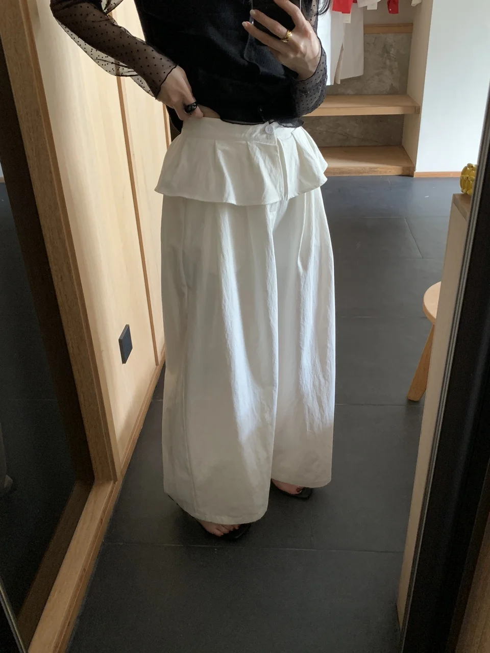 at Fashion Design Sensation Fake Two-Piece Pants Pleated Skirt Overlap Wide Leg Casual Pants High Waist Zipper Cotton Spring
at Fashion Design Sensation Fake Two-Piece Pants Pleated Skirt Overlap Wide Leg Casual Pants High Waist Zipper Cotton Spring