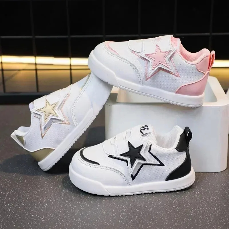 Детские кроссовки для мальчиков и девочек, нескользящая повседневная студенческая обувь на мягкой подошве для бега, школьная спортивная обувь для маленьких детей, теплая хлопковая обувь
Детские кроссовки для мальчиков и девочек, нескользящая повседневная студенческая обувь на мягкой подошве для бега, школьная спортивная обувь для маленьких детей, теплая хлопковая обувь