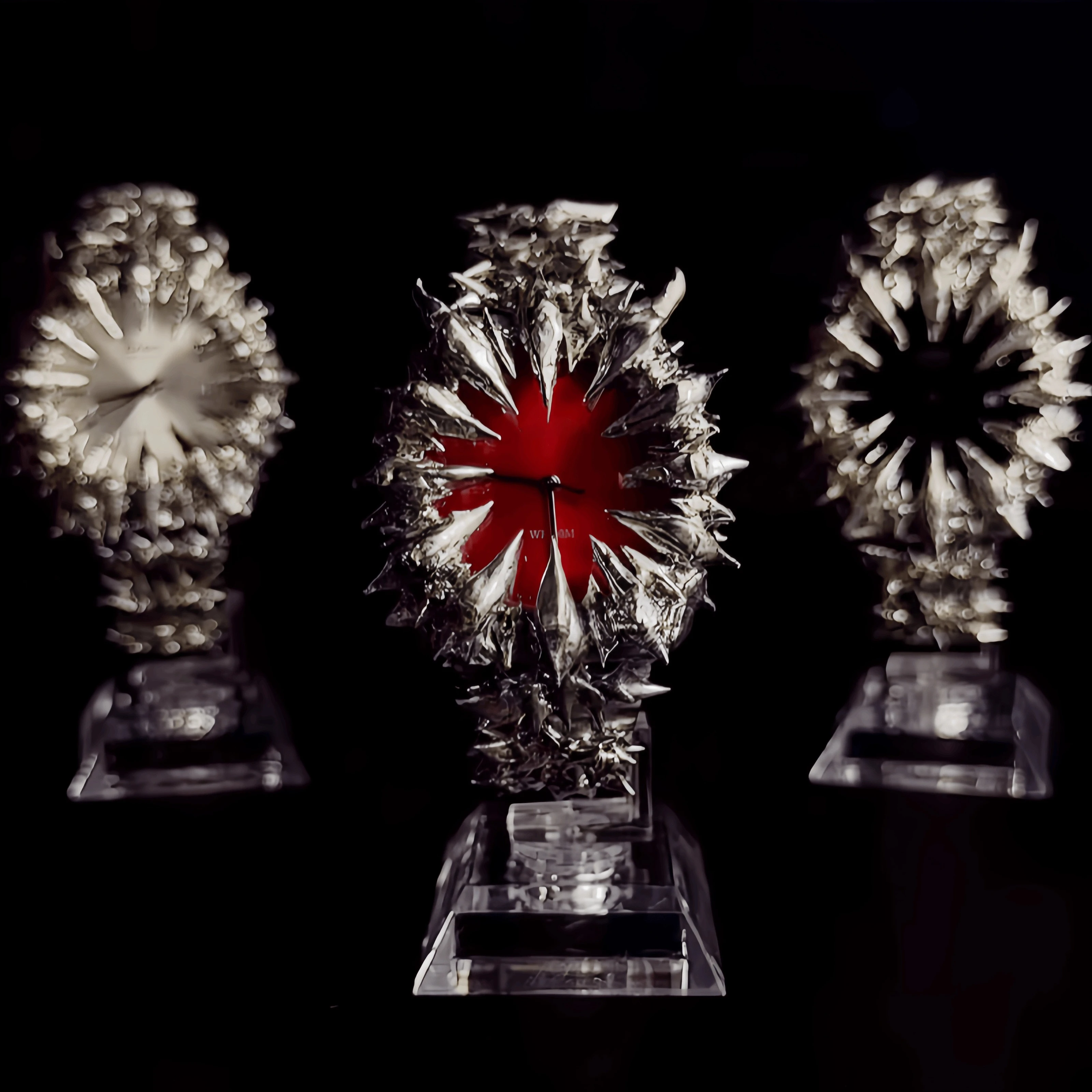 Original handmade European and American irregular dragon scale pointed tin solder light luxury niche watch
Original handmade European and American irregular dragon scale pointed tin solder light luxury niche watch