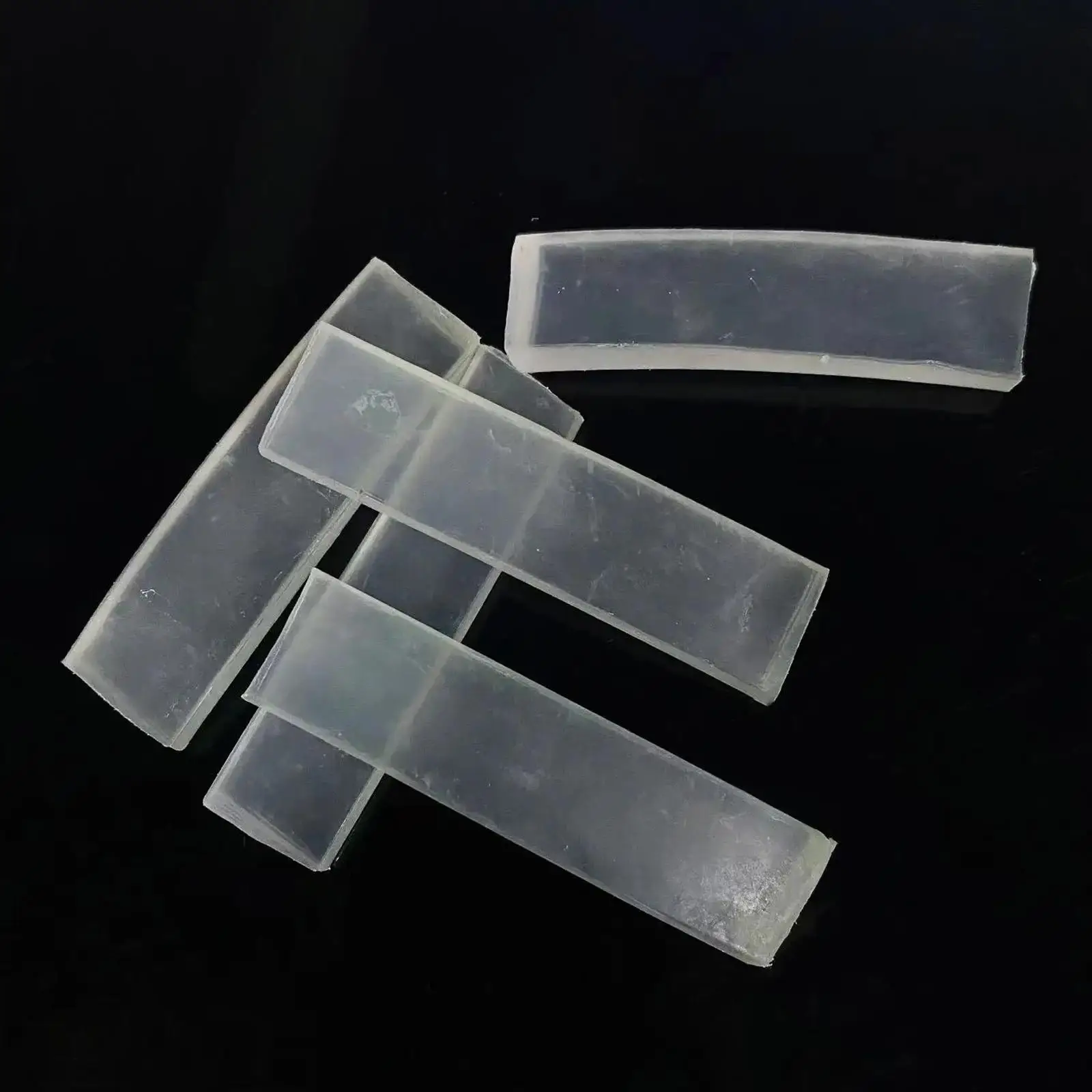 Moldable Resin Strips Material for Molds Resin Art Modeling and Kids Handmade Craft Projects
Moldable Resin Strips Material for Molds Resin Art Modeling and Kids Handmade Craft Projects