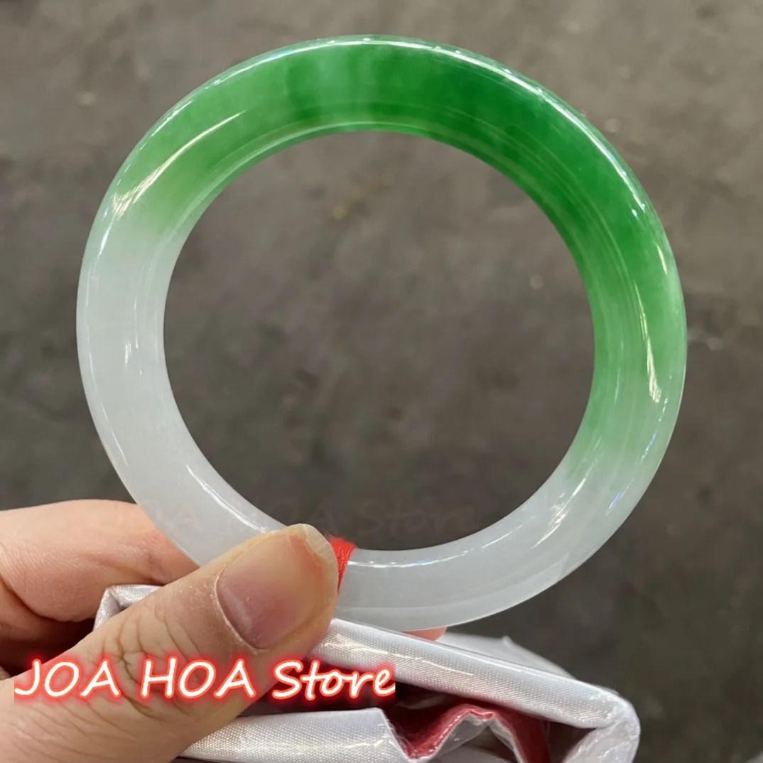 New Quality Jadeite Bangles Natural Jade Green White Alternating Circular Bar Bracelet Refined Elegant Handring Fine Jewelry
New Quality Jadeite Bangles Natural Jade Green White Alternating Circular Bar Bracelet Refined Elegant Handring Fine Jewelry