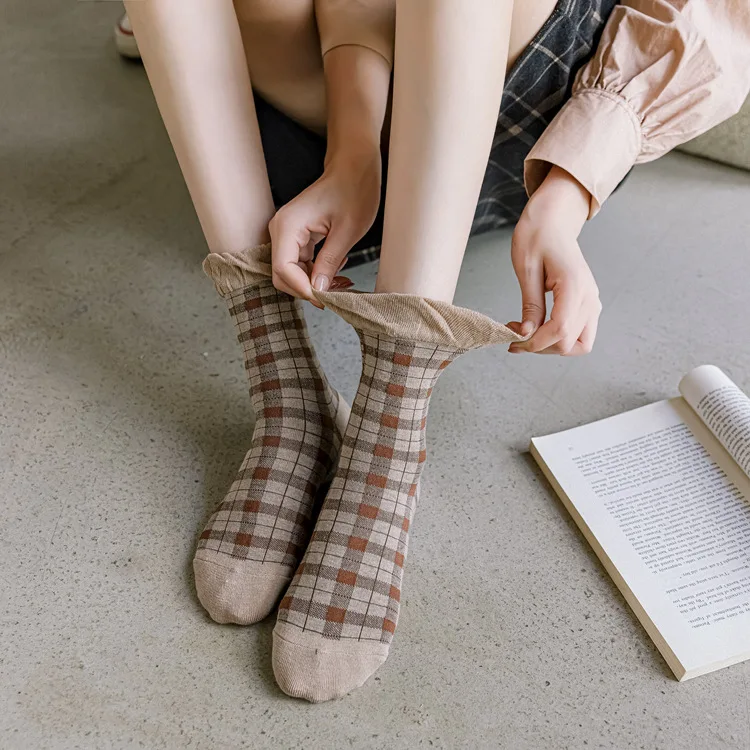 Women's Four Seasons Cotton Socks Cute Sweet Style Small Leather Shoes Japanese Pile Pile Stockings Wooden Ear Cute Midtube Sock
Women's Four Seasons Cotton Socks Cute Sweet Style Small Leather Shoes Japanese Pile Pile Stockings Wooden Ear Cute Midtube Sock