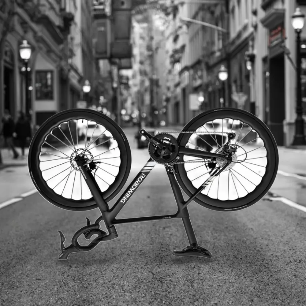 High-Performance Racing Road Bike with Carbon Fiber Frame Rims Forks 20Speed Gears Shifter and Ordinary Pedal
High-Performance Racing Road Bike with Carbon Fiber Frame Rims Forks 20Speed Gears Shifter and Ordinary Pedal
