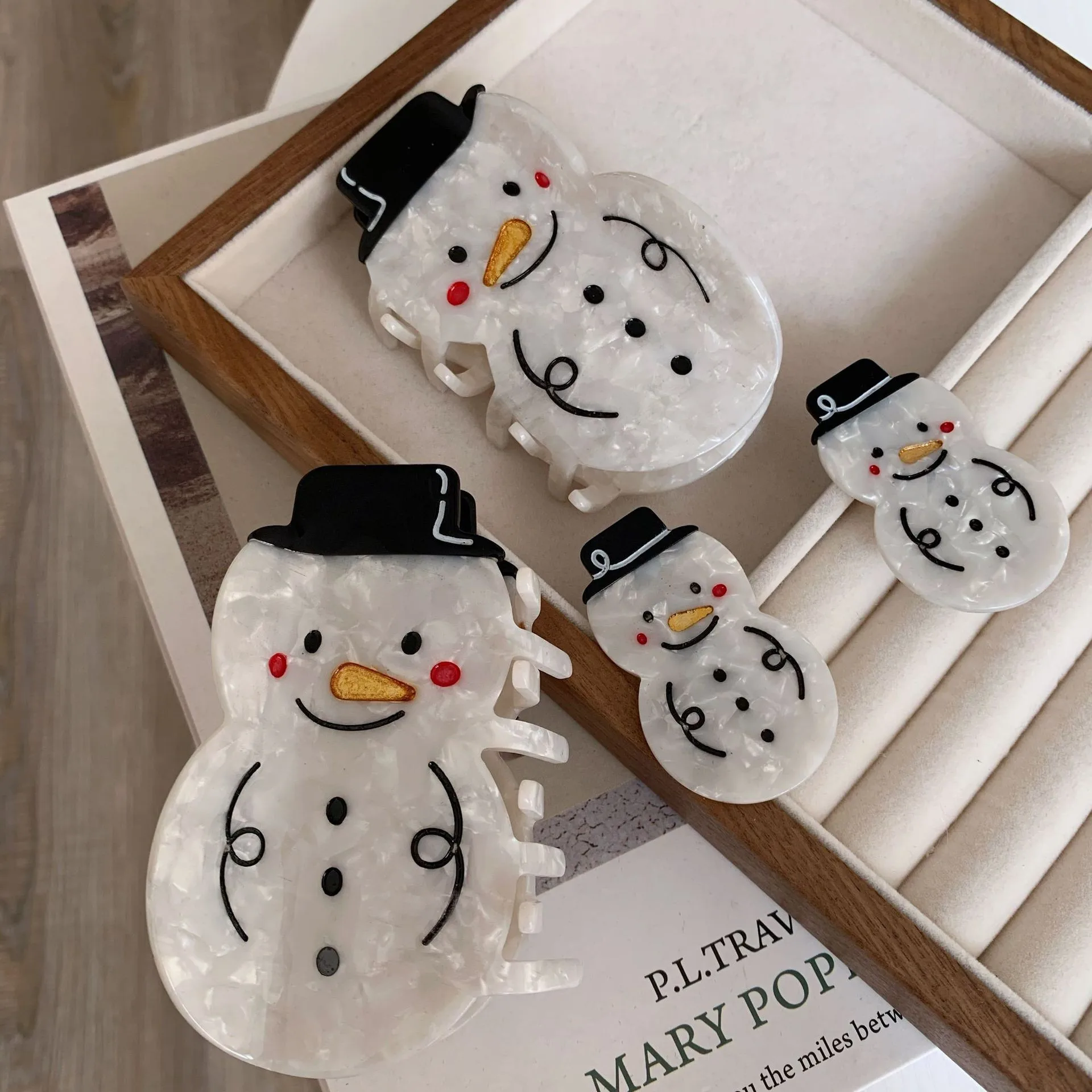 Muweordy Cartoon Cute Snowman Hair Claw Acetate Claw Clip Crab Hair Clip Hair Accessories for Women Girl Korean Popular Catches
Muweordy Cartoon Cute Snowman Hair Claw Acetate Claw Clip Crab Hair Clip Hair Accessories for Women Girl Korean Popular Catches