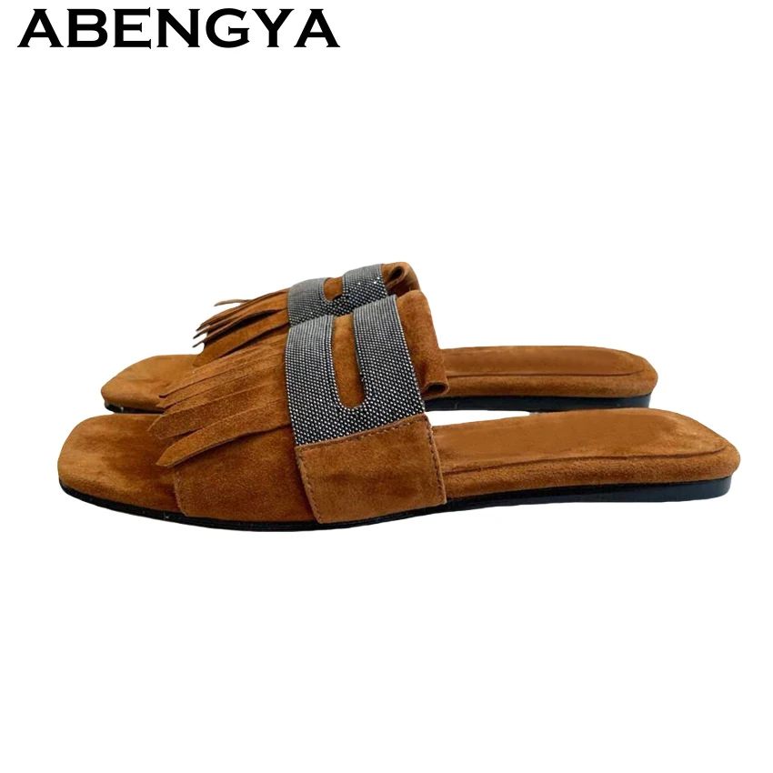 Suede Leather Tassels Open Toe Flat Slippers Women Summer Hot Shiny Punk Slippers Outdoor Flipflops Casual Beach Mules Slippers
Suede Leather Tassels Open Toe Flat Slippers Women Summer Hot Shiny Punk Slippers Outdoor Flipflops Casual Beach Mules Slippers