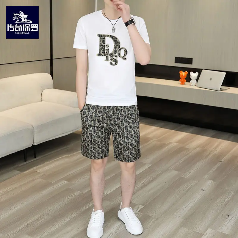 Light luxury casual suit men's summer European station embroidered round neck short-sleeved t-shirt five-point pants
Light luxury casual suit men's summer European station embroidered round neck short-sleeved t-shirt five-point pants
