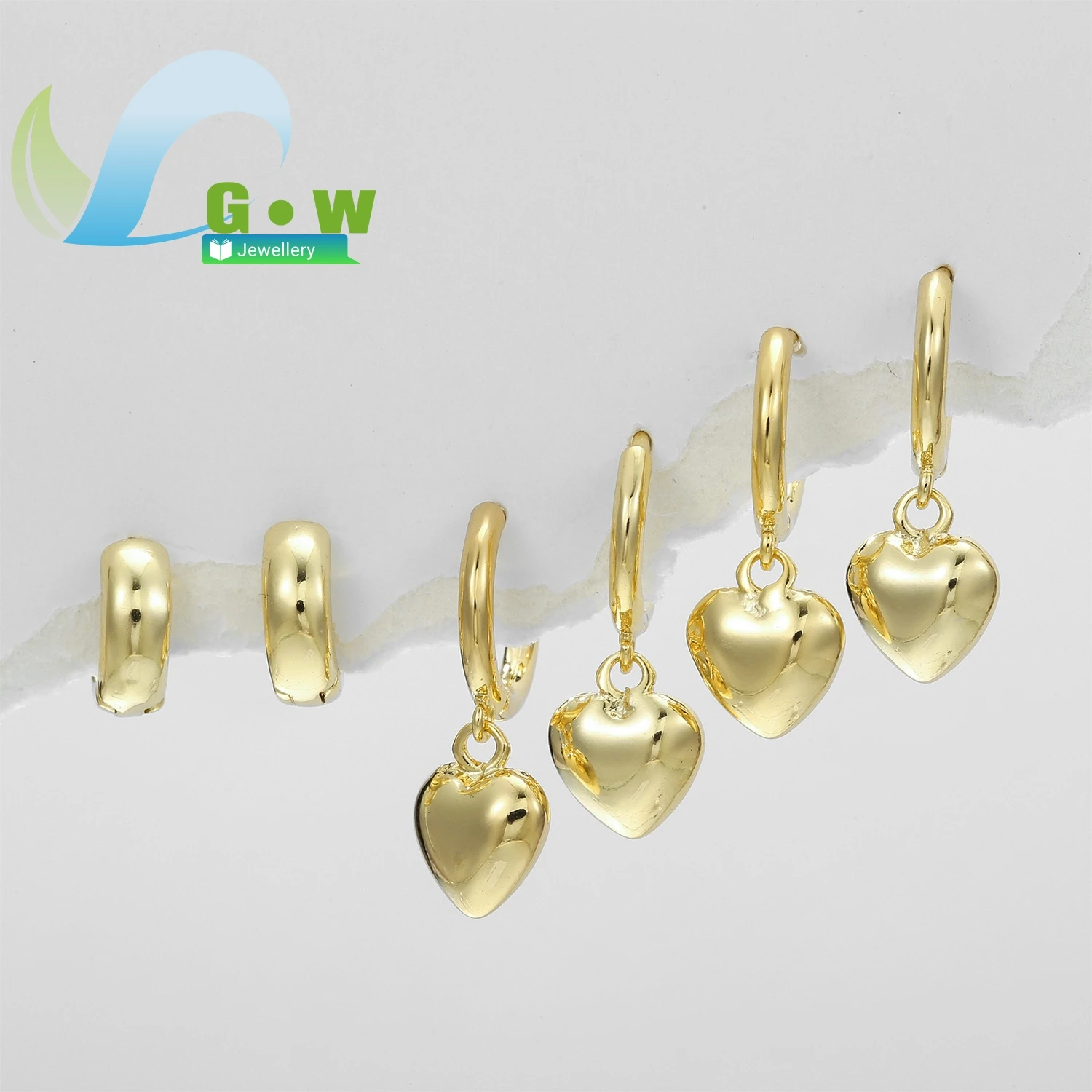 French Earrings Small Chic Sweet Cool Style Heart Ear Studs Set Exquisite Cool Minimalist Design Ear Jewelry For Women Wholesale
French Earrings Small Chic Sweet Cool Style Heart Ear Studs Set Exquisite Cool Minimalist Design Ear Jewelry For Women Wholesale