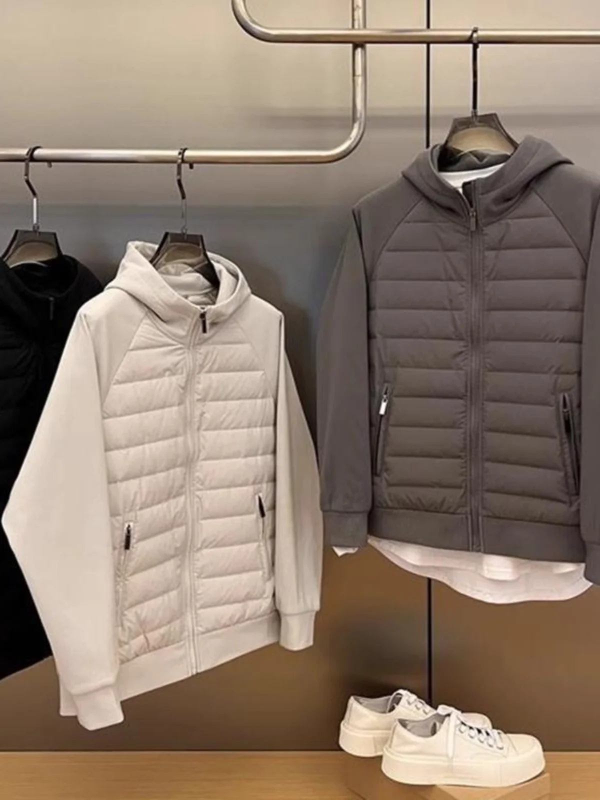 Легкая хлопковая куртка-худи в стиле пэчворк с подкладкой для мужчин, модная новинка осени-зимы, удобная, приталенная
Легкая хлопковая куртка-худи в стиле пэчворк с подкладкой для мужчин, модная новинка осени-зимы, удобная, приталенная