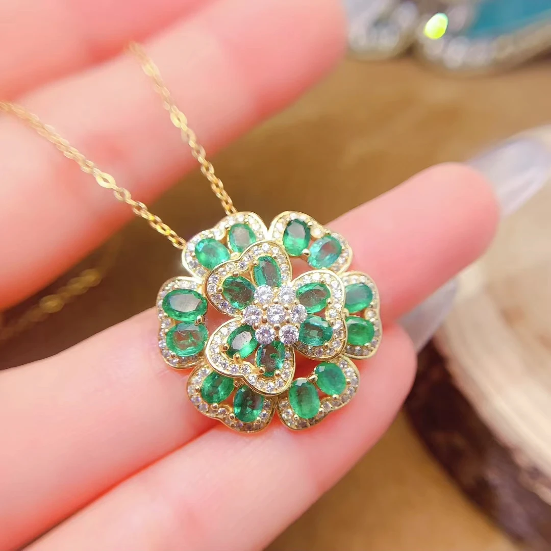 Luxury 925 Silver Emerald Pendant for Wedding 18 Pieces 3mm*4mm Natural Emerald Silver Necklace Pendant with 18K Gold Plating
Luxury 925 Silver Emerald Pendant for Wedding 18 Pieces 3mm*4mm Natural Emerald Silver Necklace Pendant with 18K Gold Plating