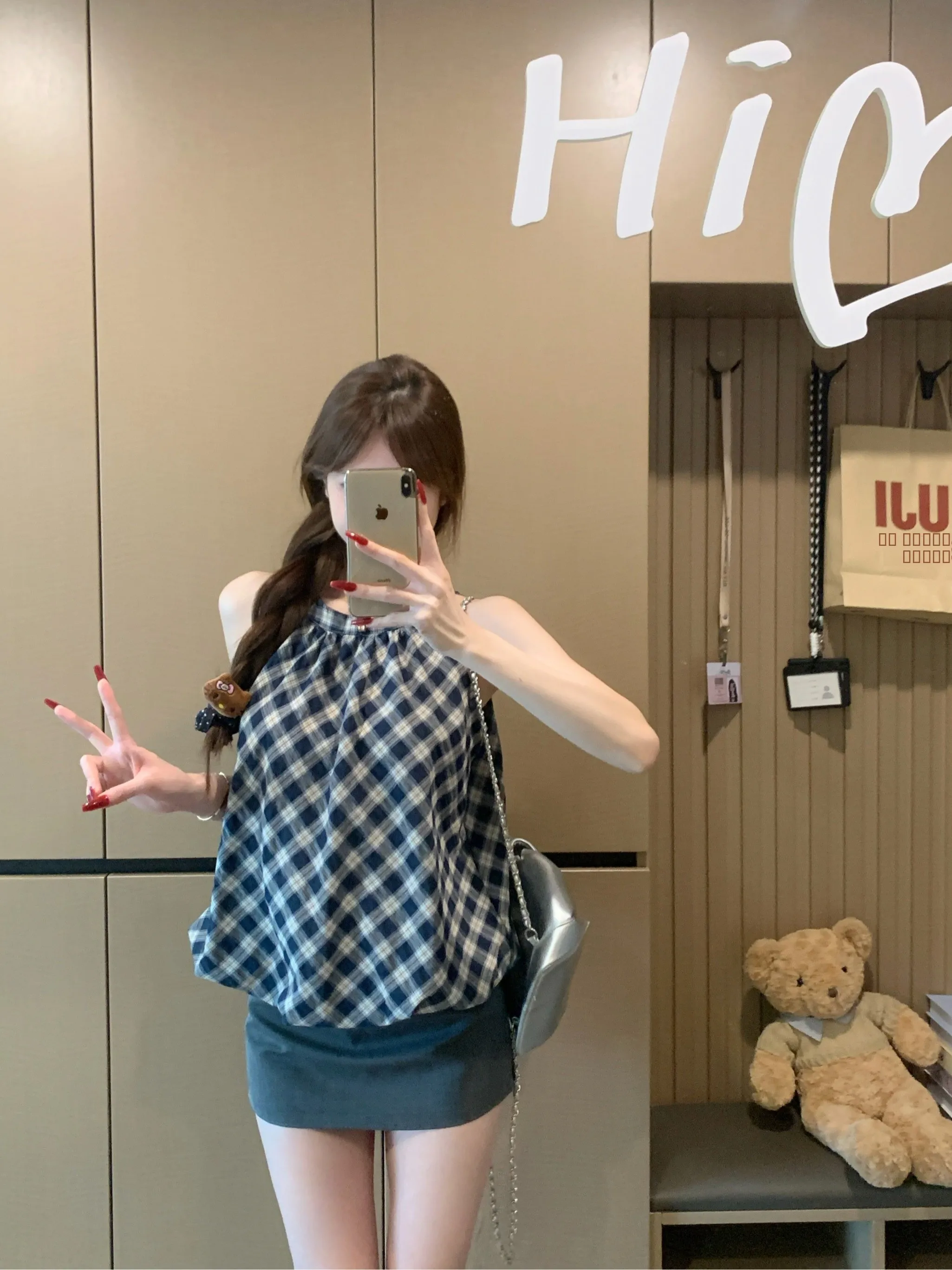 Шикарный женский топ с открытыми плечами, плиссированный, приталенный, с модным клетчатым дизайном, лето 2025
Шикарный женский топ с открытыми плечами, плиссированный, приталенный, с модным клетчатым дизайном, лето 2025