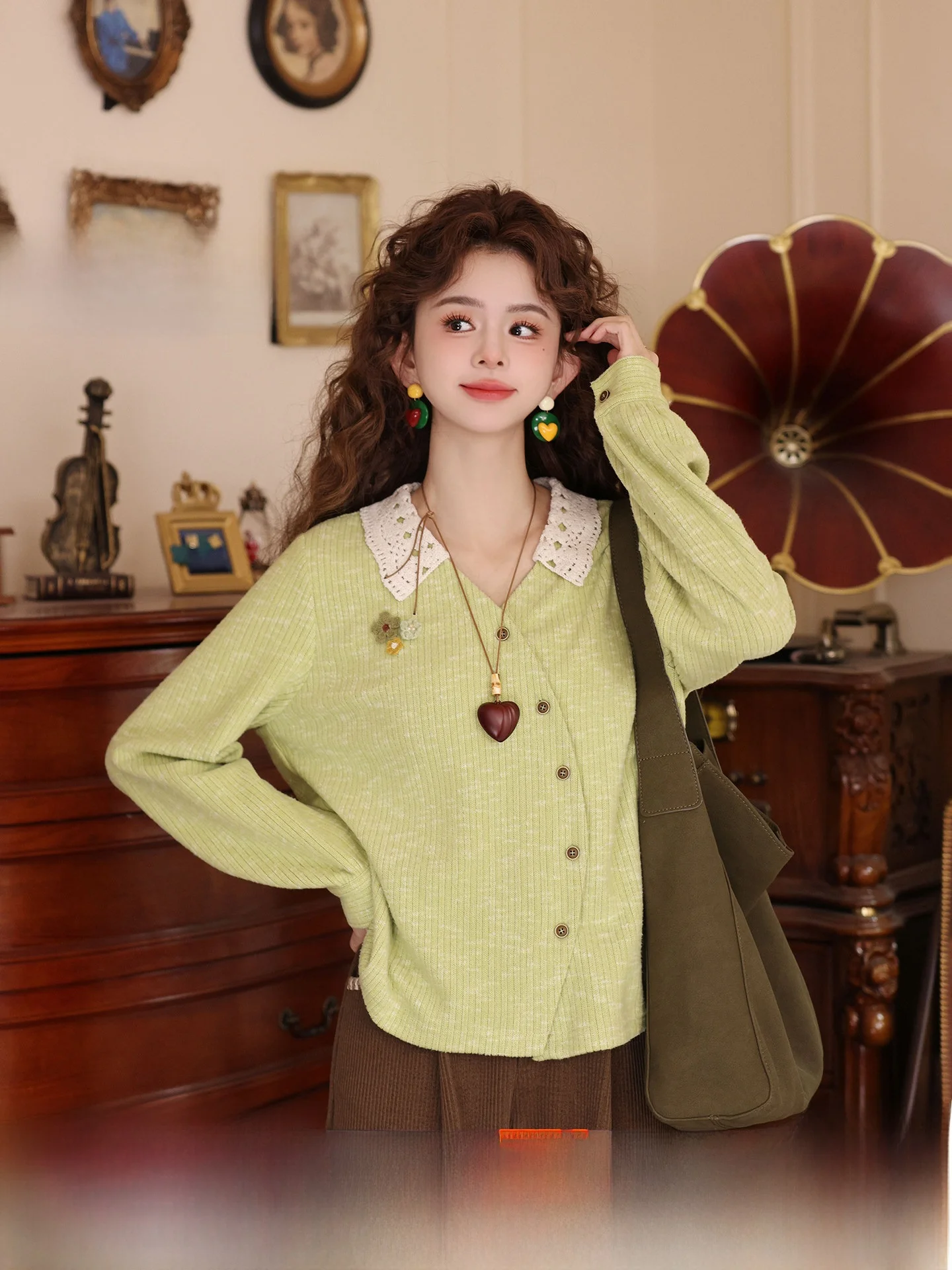 Long Sve Women's irt Chen Jiajie Snow over Bamboo Vintage Design Loose Fit Versatile Top Polyester Fiber Spandex Blend
Long Sve Women's irt Chen Jiajie Snow over Bamboo Vintage Design Loose Fit Versatile Top Polyester Fiber Spandex Blend