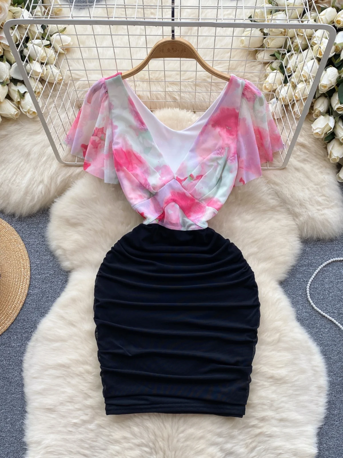Foamlina Sexy Tie Dye Print Patchwork Bodycon Mini Dress Women Summer Fashion V Neck Short Sleeve Slim Pleated Night Club Dress
Foamlina Sexy Tie Dye Print Patchwork Bodycon Mini Dress Women Summer Fashion V Neck Short Sleeve Slim Pleated Night Club Dress