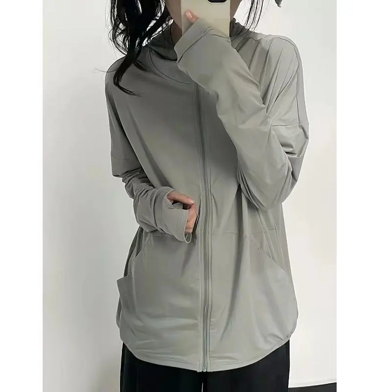2026 New Pure Color Ice Silk Women's Summer Outdoor Wear Long Sleeve Thin Sun Protection Coat Breathable Nylon Quick Dry Zipper
2026 New Pure Color Ice Silk Women's Summer Outdoor Wear Long Sleeve Thin Sun Protection Coat Breathable Nylon Quick Dry Zipper