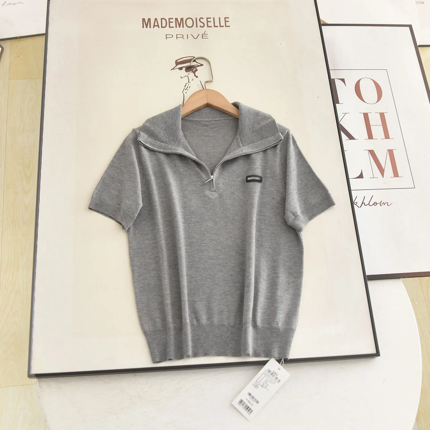 Gray Half-Zipper Knitwear with Turn-down Collar Short Sleeve Commute Style Women's Fashionable Top by Maixi High Intelligence
Gray Half-Zipper Knitwear with Turn-down Collar Short Sleeve Commute Style Women's Fashionable Top by Maixi High Intelligence