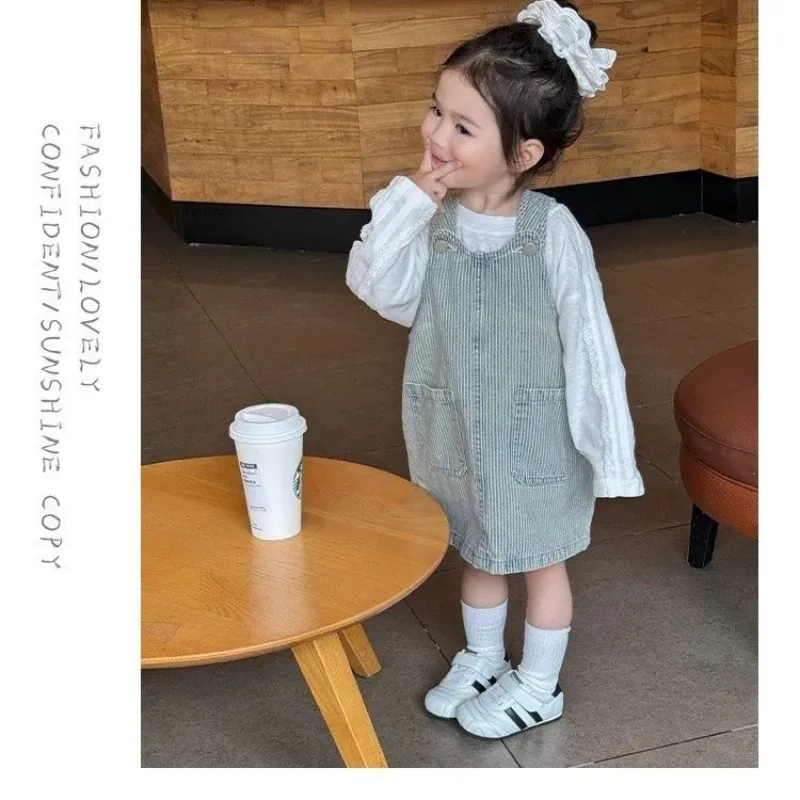 Girls' Spring Clothing Set Fashionable New Children's Long Sleeve Shirt+Cowboy Strap Skirt Two Piece Set
Girls' Spring Clothing Set Fashionable New Children's Long Sleeve Shirt+Cowboy Strap Skirt Two Piece Set