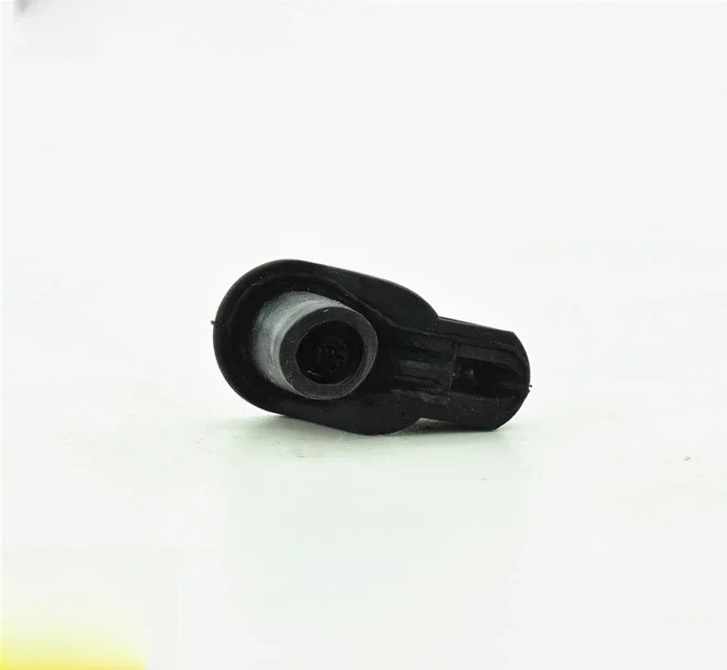 For STIHL FS120 Brush Cutter High-Pressure Cap Magnetic Ignition Rubber Sleeve
For STIHL FS120 Brush Cutter High-Pressure Cap Magnetic Ignition Rubber Sleeve