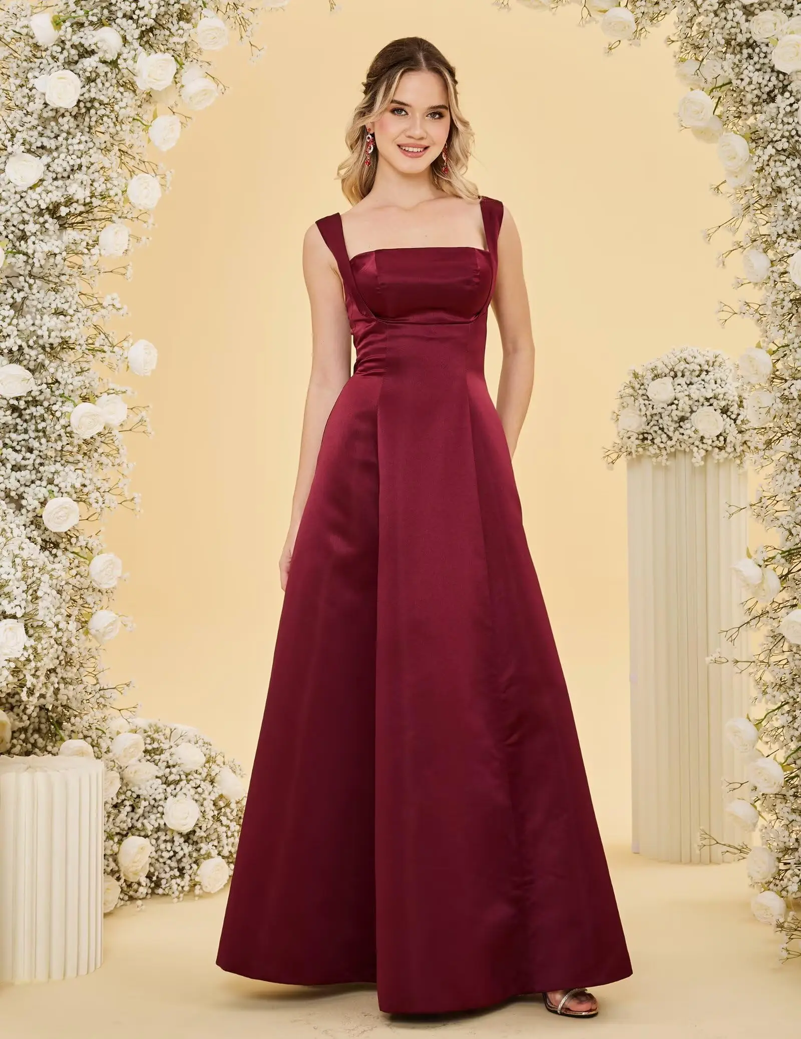 Customized Burgundy Spaghetti Straps Satin Prom Dresses with Bow A Line Square Neck Maxi Dress Formal Evening Party Ball Gown
Customized Burgundy Spaghetti Straps Satin Prom Dresses with Bow A Line Square Neck Maxi Dress Formal Evening Party Ball Gown