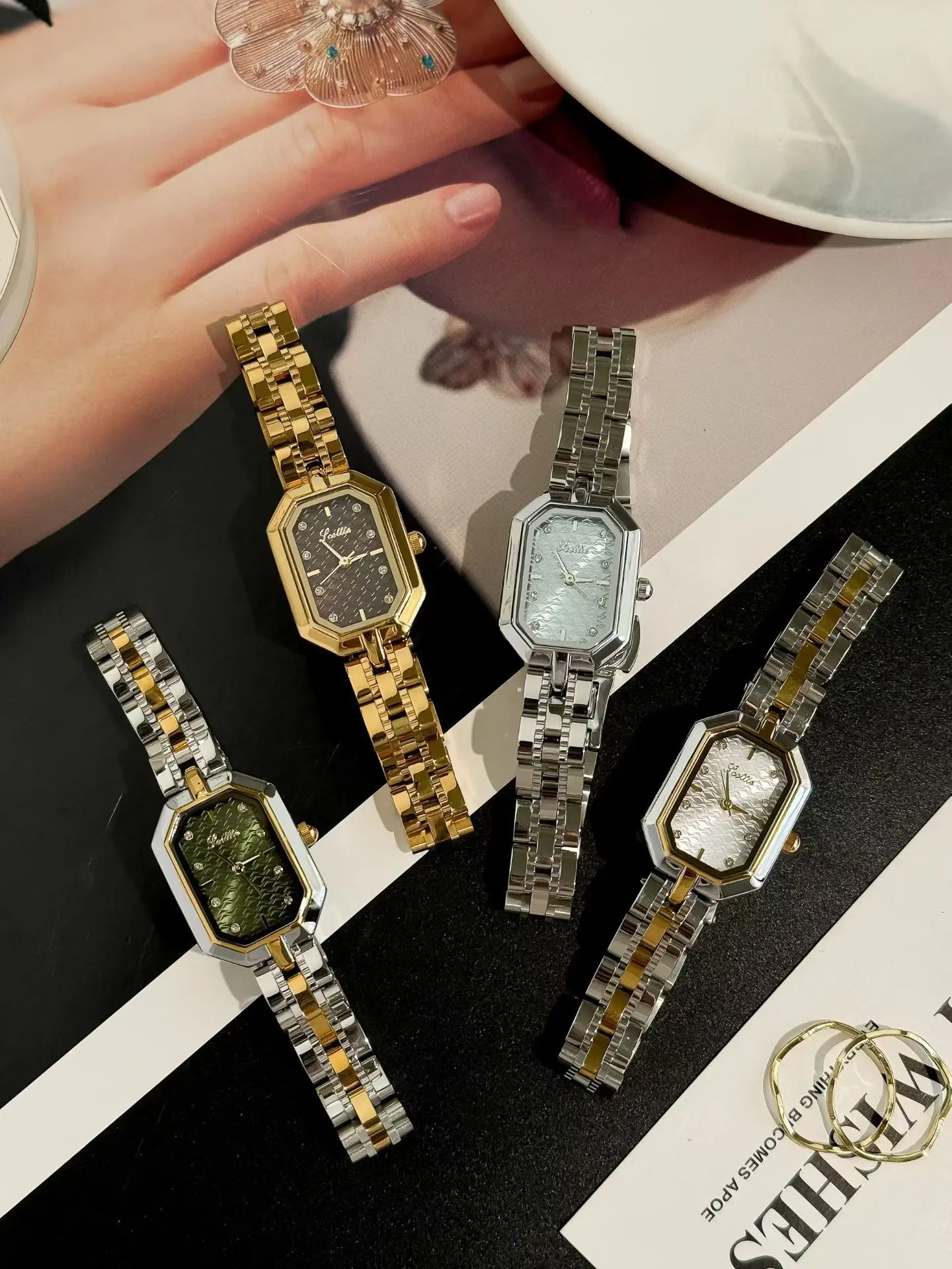 Fashion temperament minimalist luxury Square Color-Block Dial watch for woman ladies' watch quartz watch
Fashion temperament minimalist luxury Square Color-Block Dial watch for woman ladies' watch quartz watch