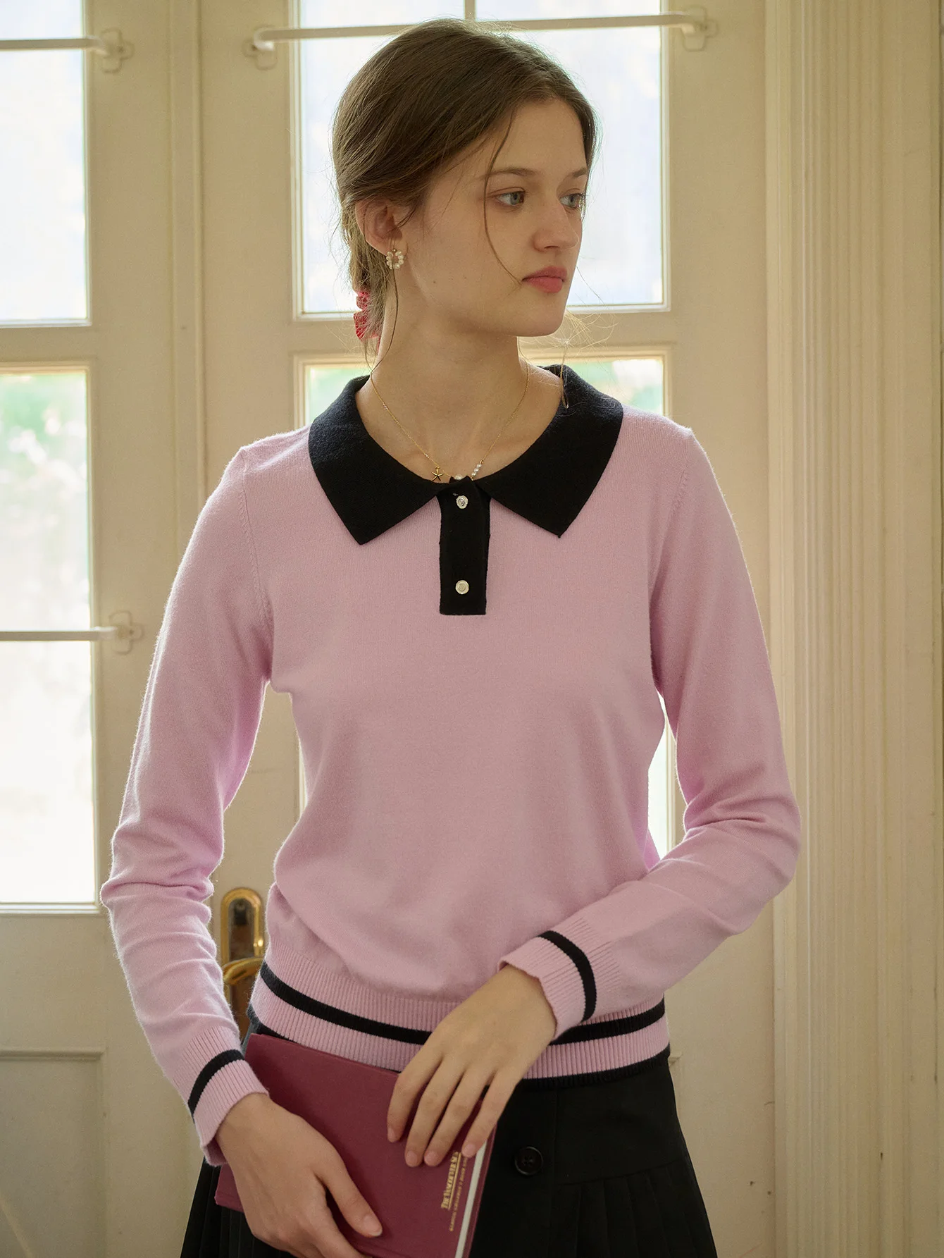 Simple Retro 49.3% viscose 27.7% polyester 23% nylon Clashing Colour Splicing Button Women's Casual Pullover Sweater
Simple Retro 49.3% viscose 27.7% polyester 23% nylon Clashing Colour Splicing Button Women's Casual Pullover Sweater