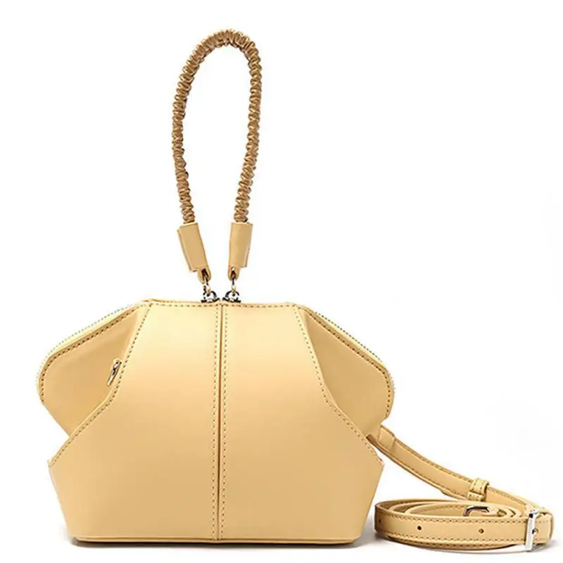 Light Luxury And Fashionable New Original Design Personalized Pleated Handbag Simple And Versatile Single Shoulder Crossbody Bag
Light Luxury And Fashionable New Original Design Personalized Pleated Handbag Simple And Versatile Single Shoulder Crossbody Bag