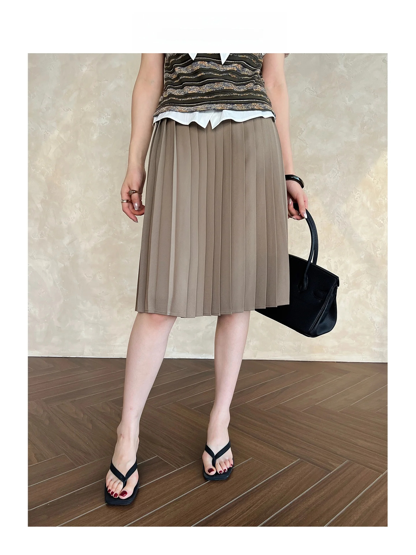 Simple Design Pressed Pleat Skirt Belt Waist Half Body Skirt Women Summer Slim Mid-length Skirt Polyester Fiber
Simple Design Pressed Pleat Skirt Belt Waist Half Body Skirt Women Summer Slim Mid-length Skirt Polyester Fiber