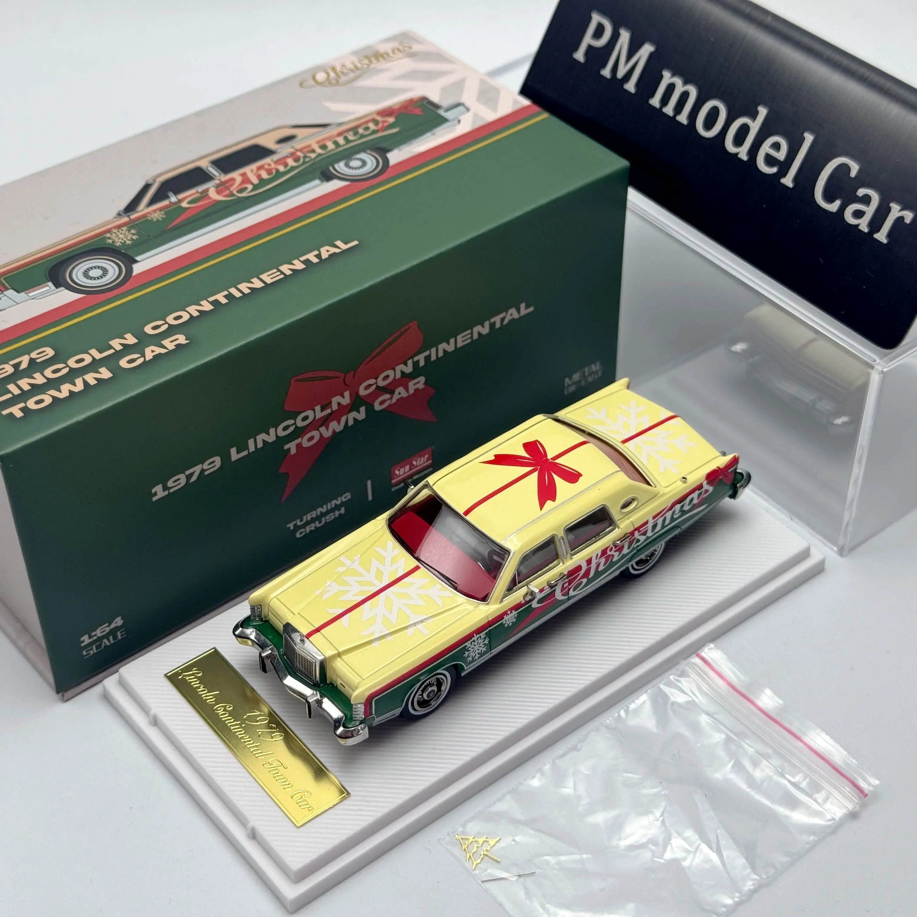 Turning Crush 1:64 Ford Sunstar 1979 Lincoln Continental Alloy Diecast Model Car Collectible Christmas Gift
Turning Crush 1:64 Ford Sunstar 1979 Lincoln Continental Alloy Diecast Model Car Collectible Christmas Gift