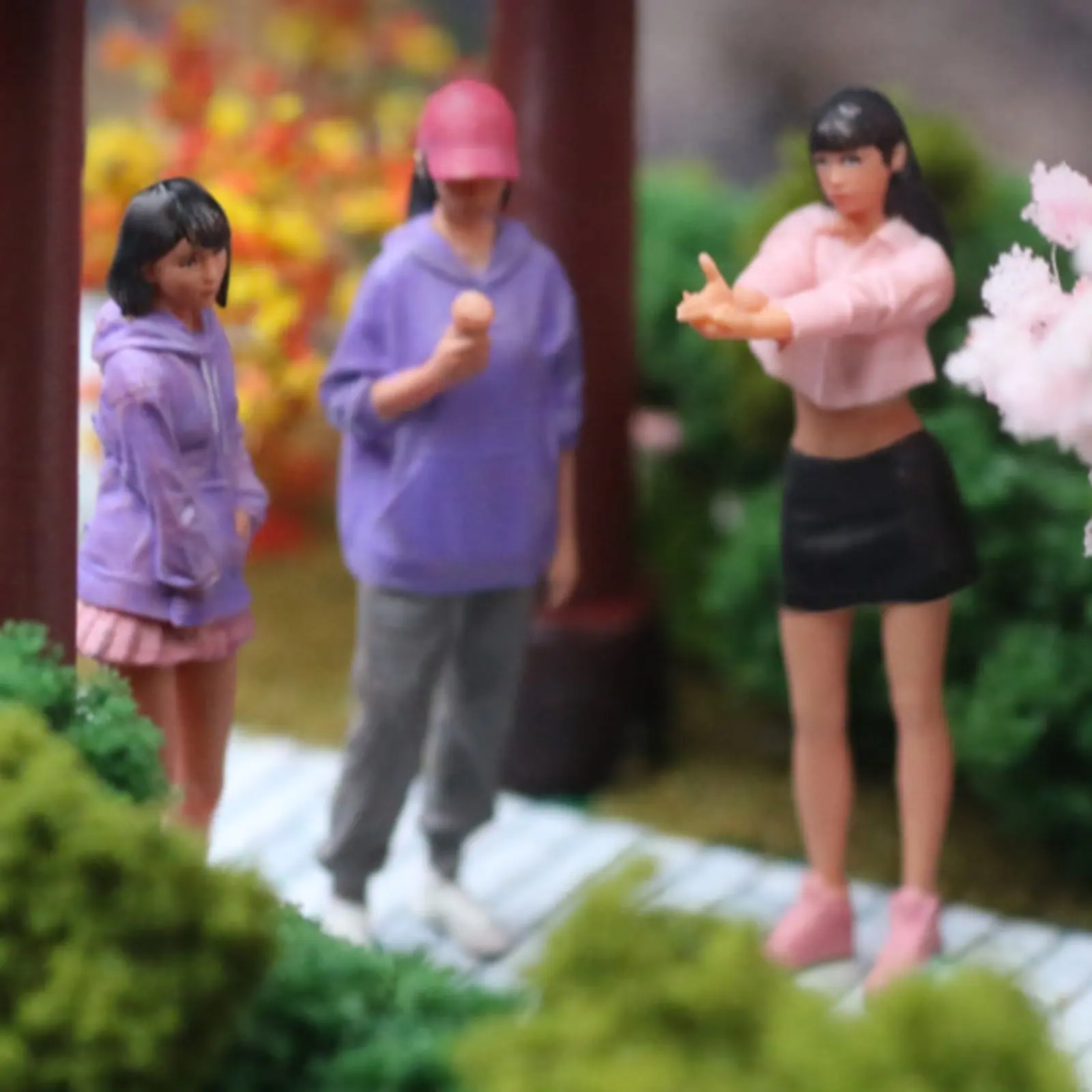 1:64 Girl Figures Playful Design 1:64 Scale Doll Set Miniature Scene Dolls High-Finish Miniature Decor Display Ready
1:64 Girl Figures Playful Design 1:64 Scale Doll Set Miniature Scene Dolls High-Finish Miniature Decor Display Ready