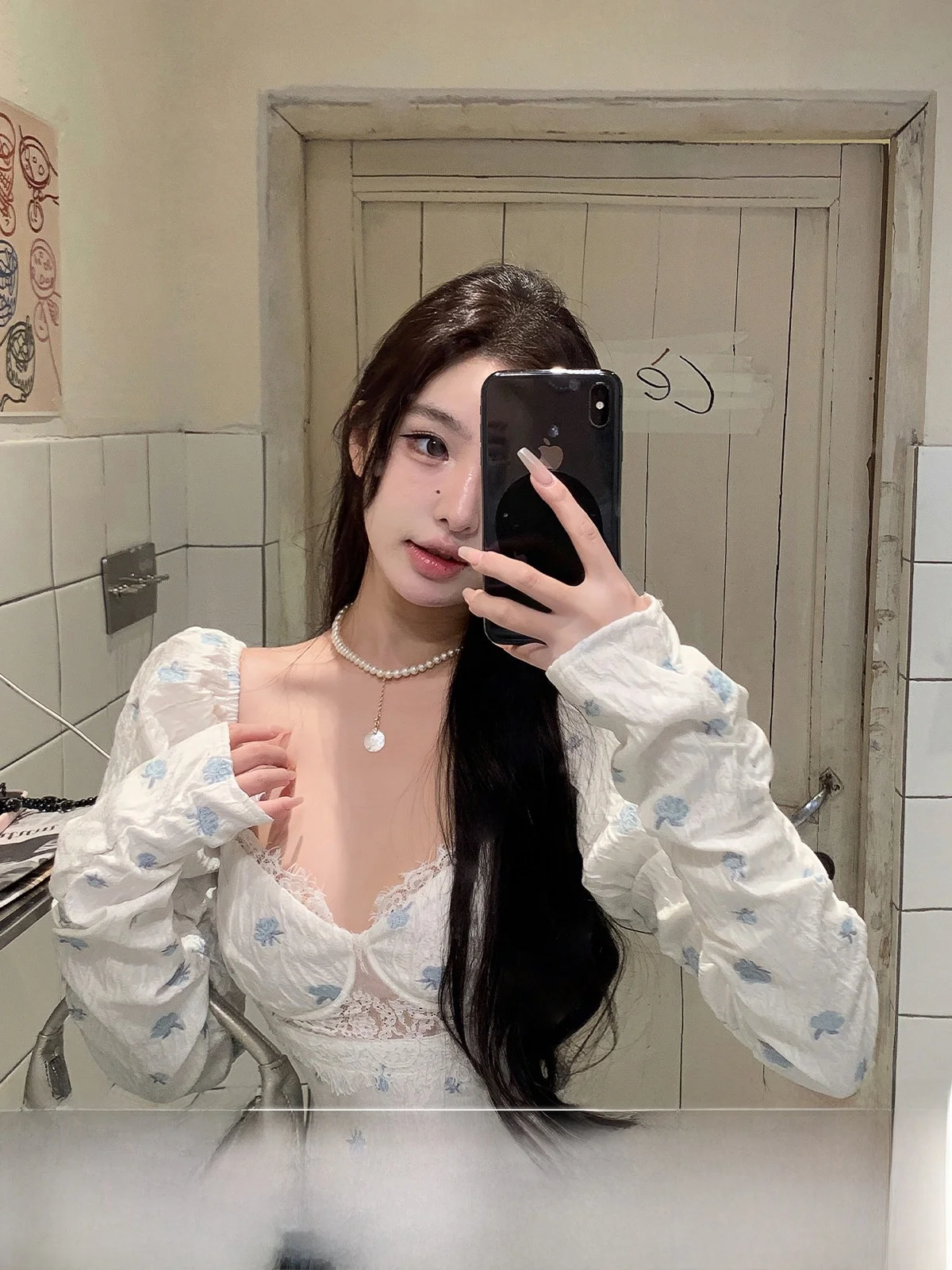 Cloud Salt Lace Patchwork Bubble Sve Long Sve irt Women's Floral ort Sle Commute Korean Version Slim Fit Polyester
Cloud Salt Lace Patchwork Bubble Sve Long Sve irt Women's Floral ort Sle Commute Korean Version Slim Fit Polyester