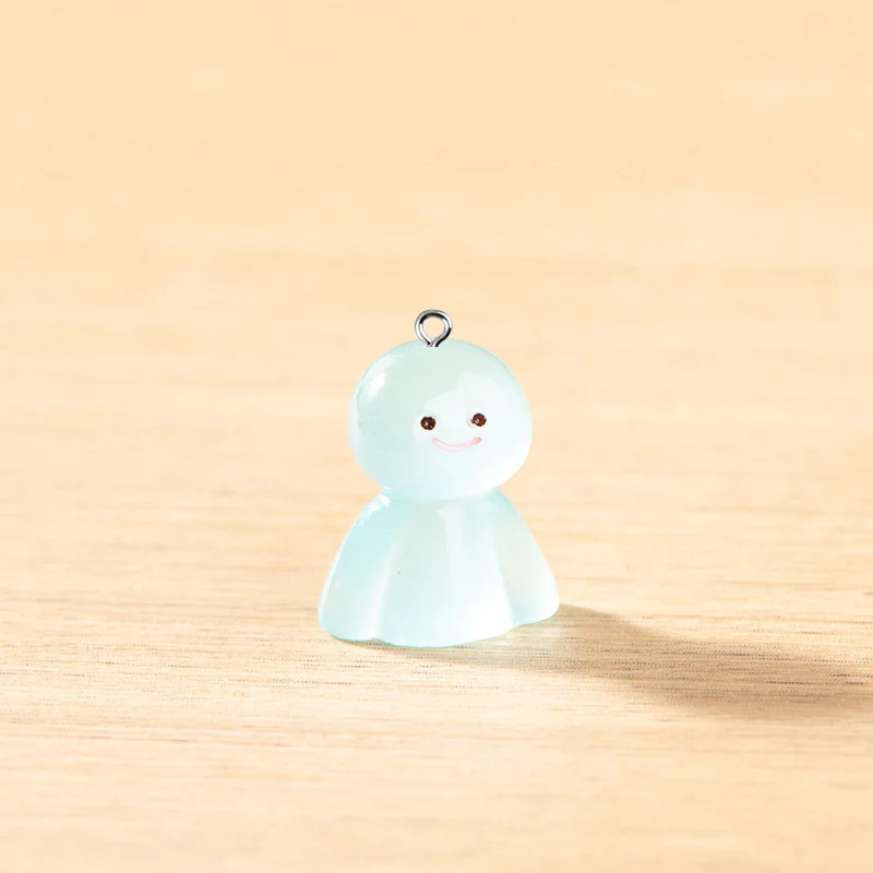 5pcs Cute Luminous doll Christmas Snowman Charms Resin Pendant For Jewelry Making Accessories DIY Earrings Necklace Keychain
5pcs Cute Luminous doll Christmas Snowman Charms Resin Pendant For Jewelry Making Accessories DIY Earrings Necklace Keychain