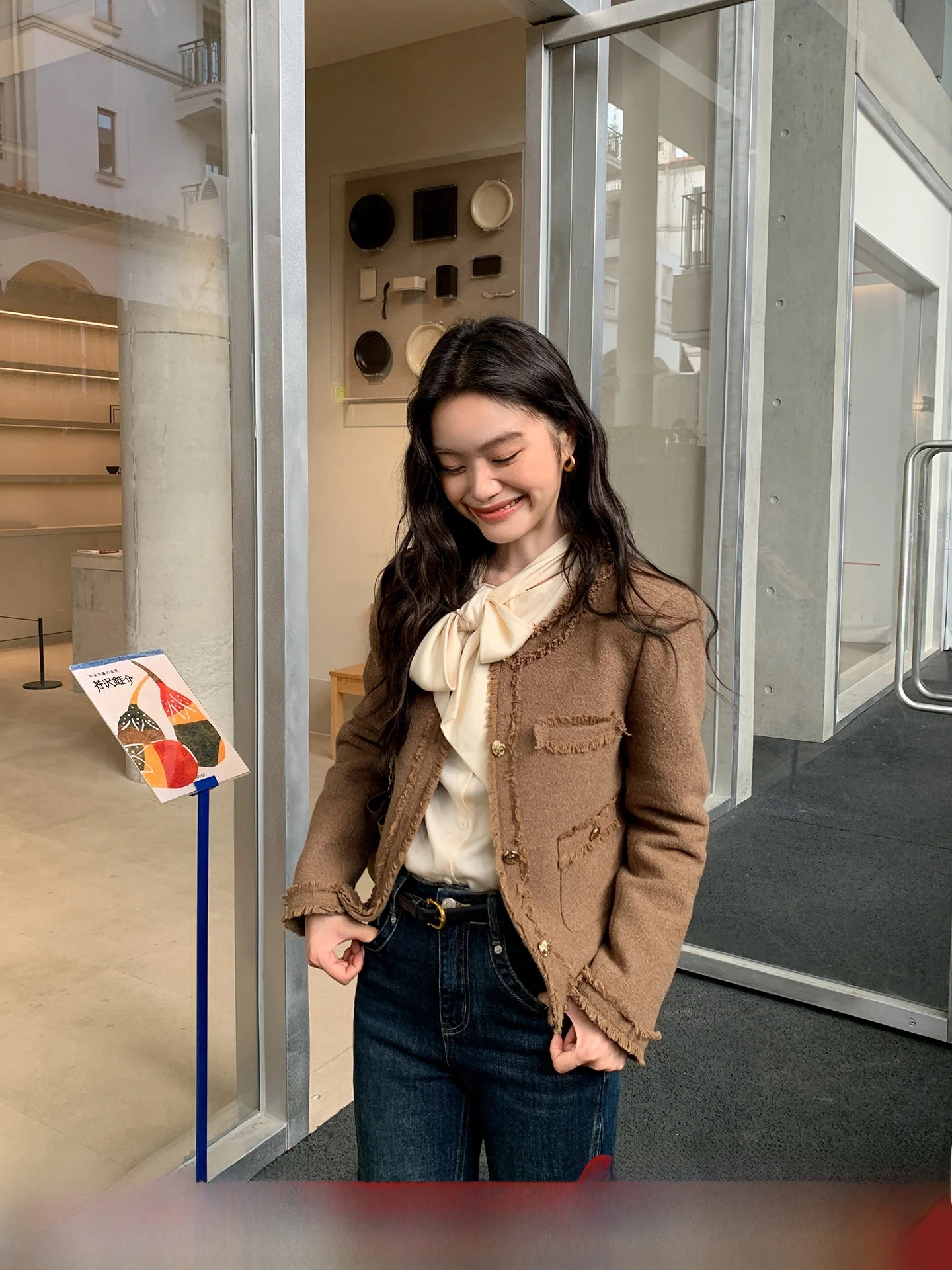 Женский костюм Swiy Cotton Jaet, весна-осень 2026, новинка, укороченный, в западном стиле, формальный, приталенный, цвет горчичный
Женский костюм Swiy Cotton Jaet, весна-осень 2026, новинка, укороченный, в западном стиле, формальный, приталенный, цвет горчичный