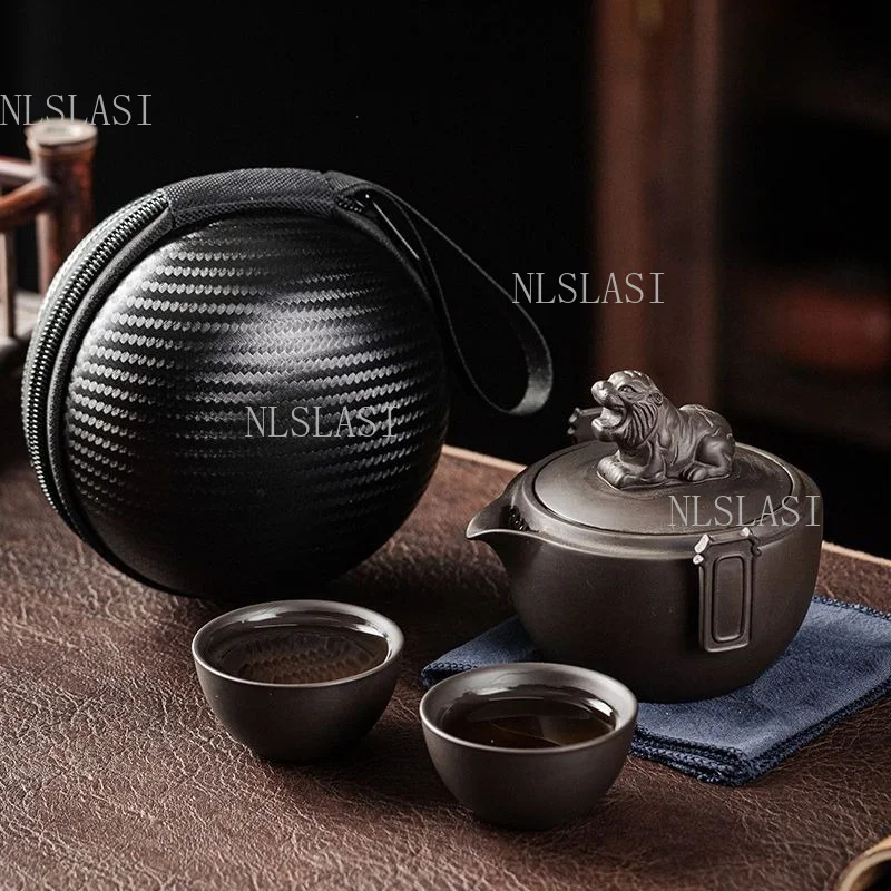 Portable Travel Zisha Gongfu Tea Set Outdoor Quick Tea Cup Kit Simple 1 Teapot 2 Cups Purple Clay Brewing Tool for Camping Trip
Portable Travel Zisha Gongfu Tea Set Outdoor Quick Tea Cup Kit Simple 1 Teapot 2 Cups Purple Clay Brewing Tool for Camping Trip